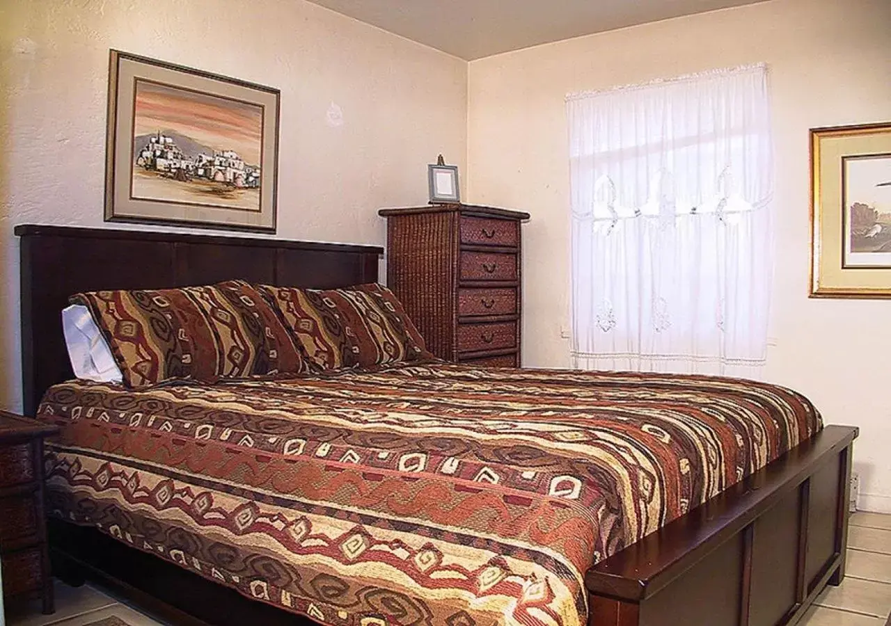 Bedroom, Bed in Casas de Suenos Old Town Historic Inn, Ascend Hotel Collection