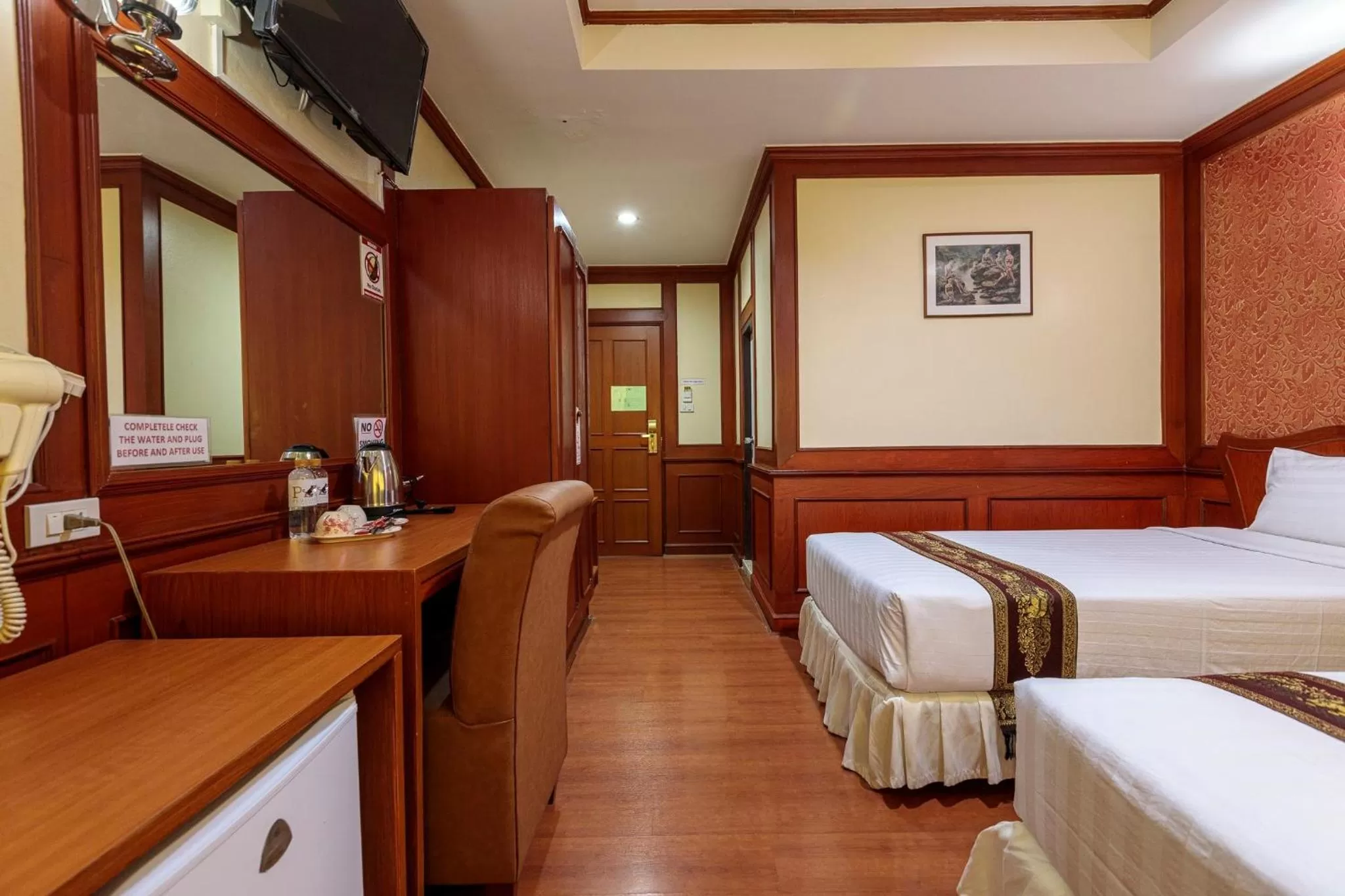 Bedroom, Bed in PJ Watergate Hotel