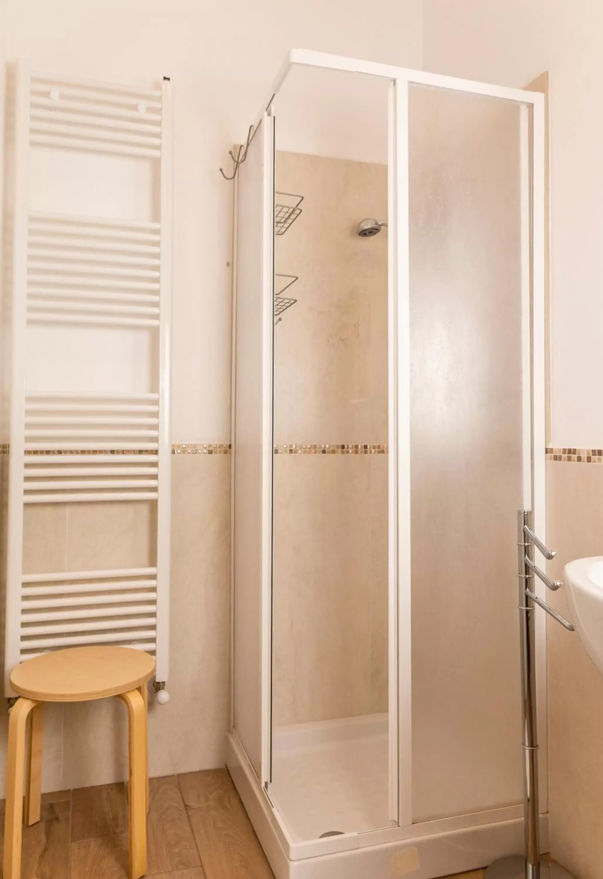 Shower, Bathroom in La Creta b&b