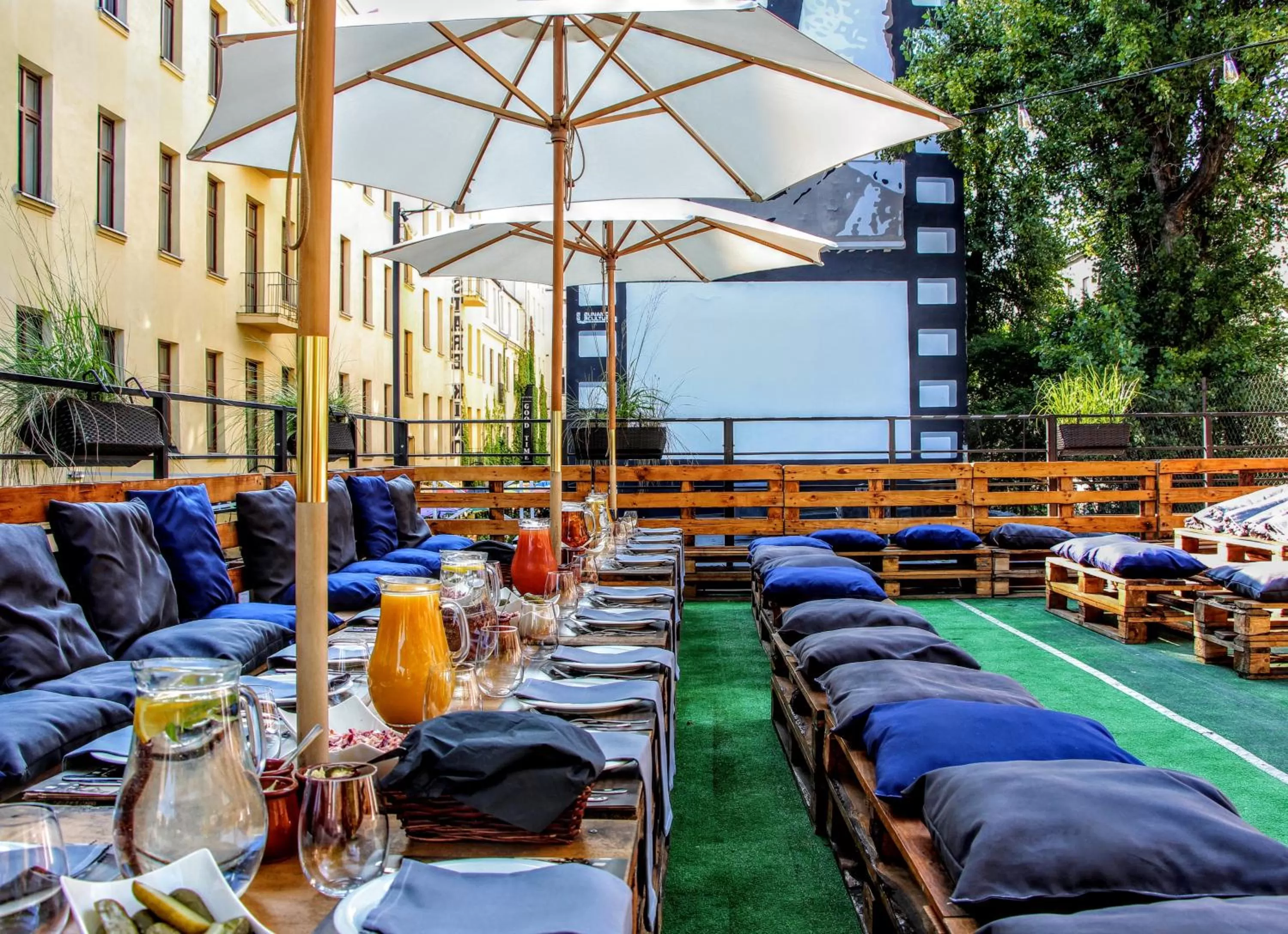 BBQ facilities in Stare Kino Cinema Residence