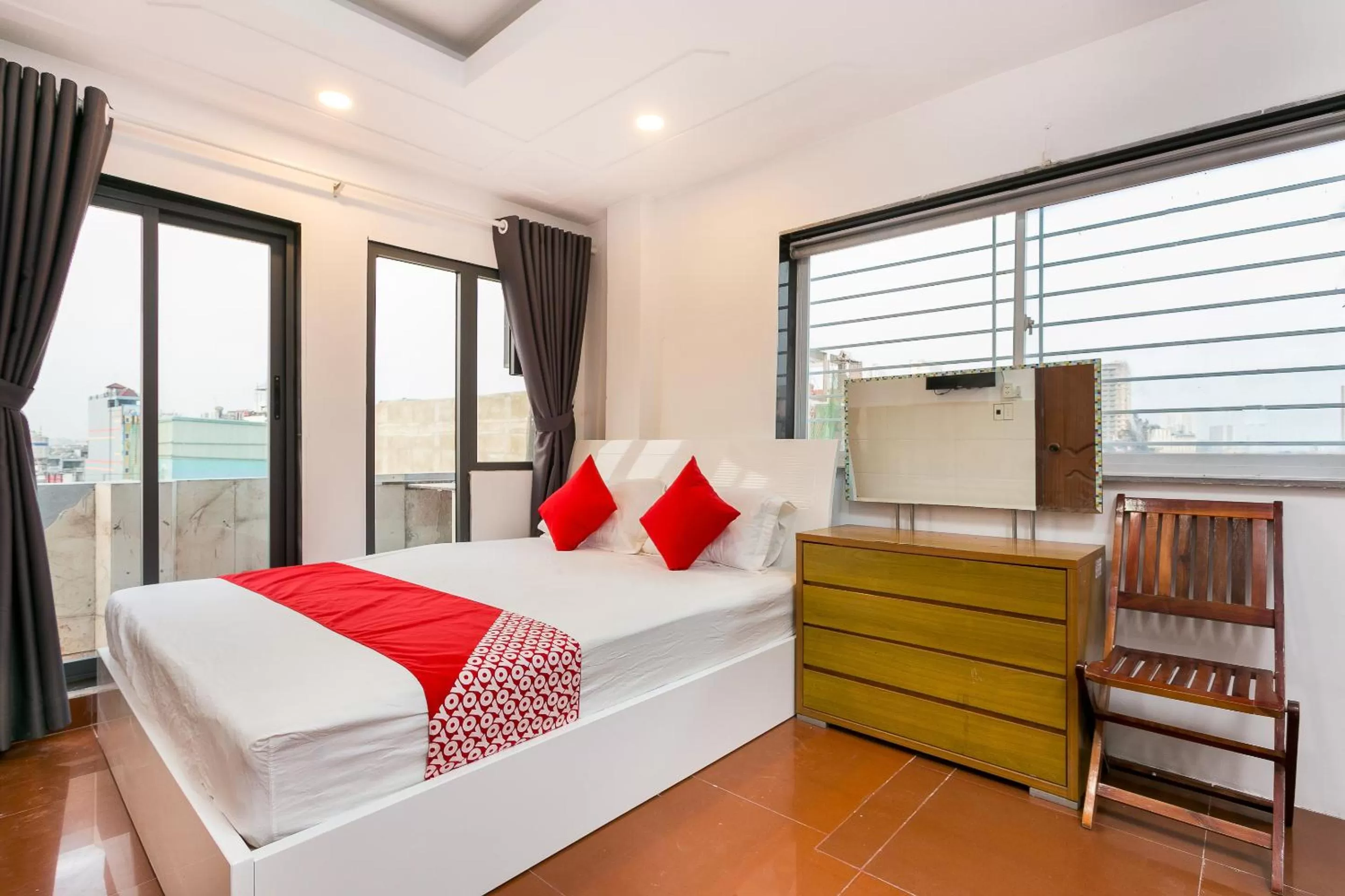 Bedroom, Bed in Song Xanh Hotel near SECC - FV