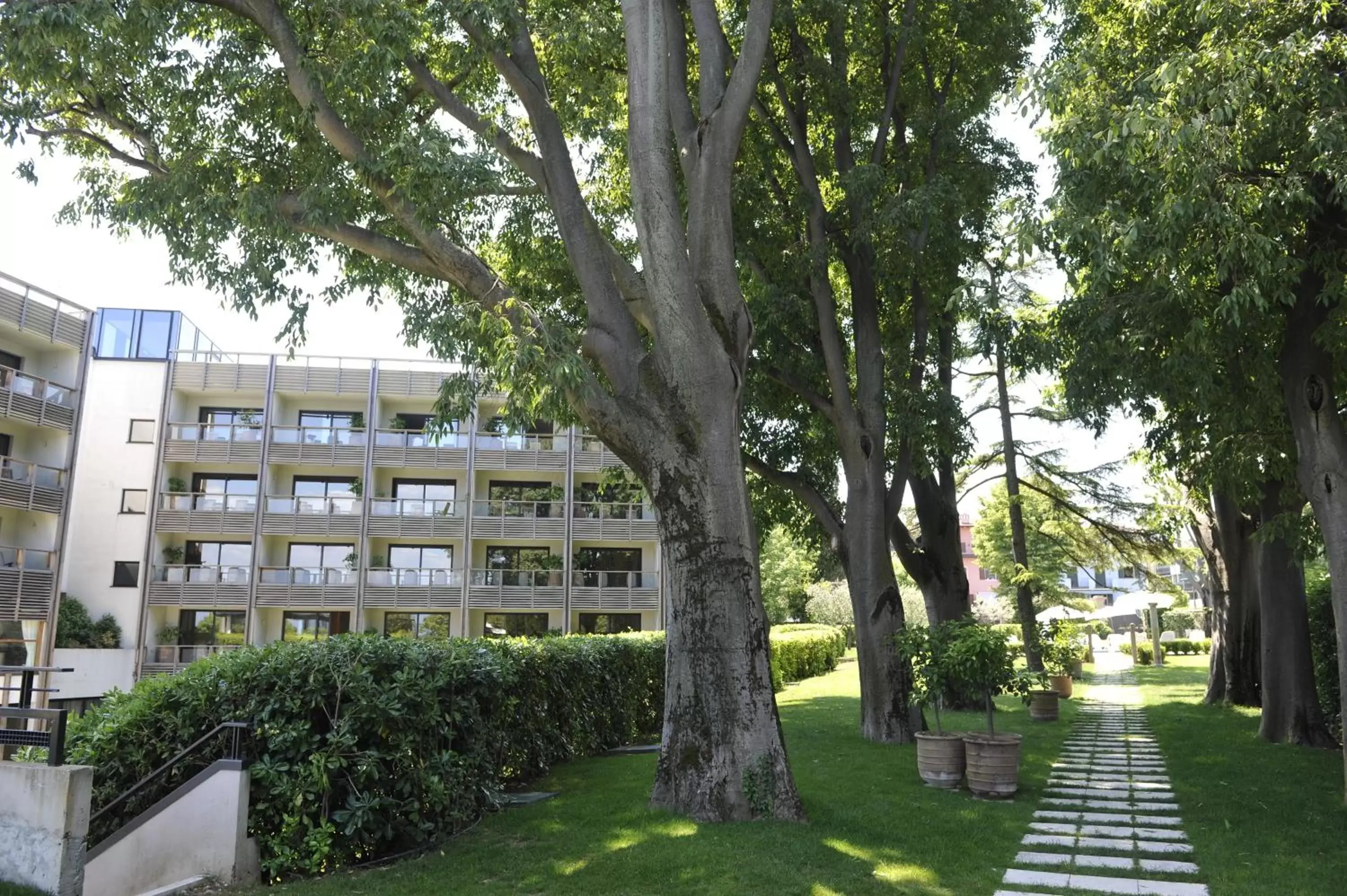 Facade/entrance, Property Building in Hotel Acquaviva Del Garda