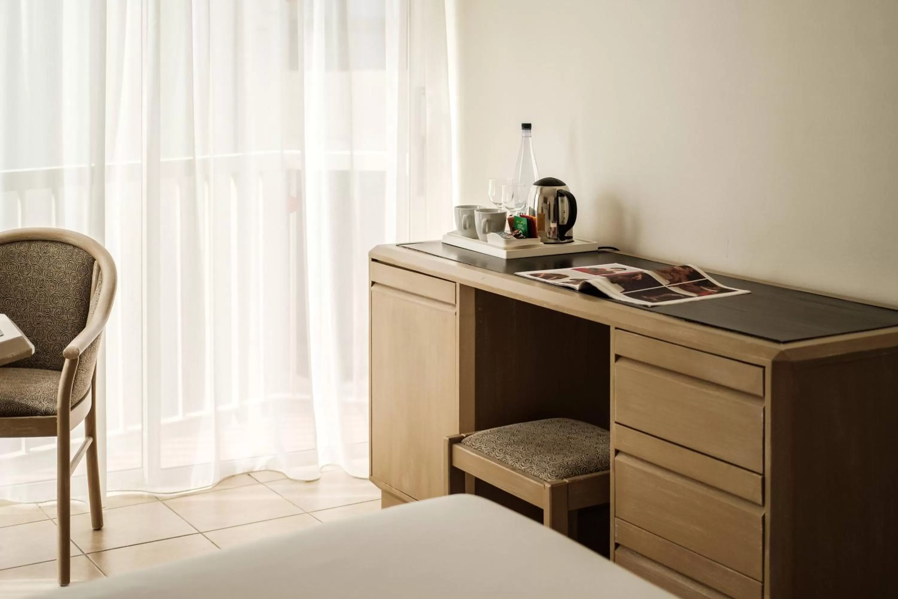 Seating area in The Diplomat Hotel