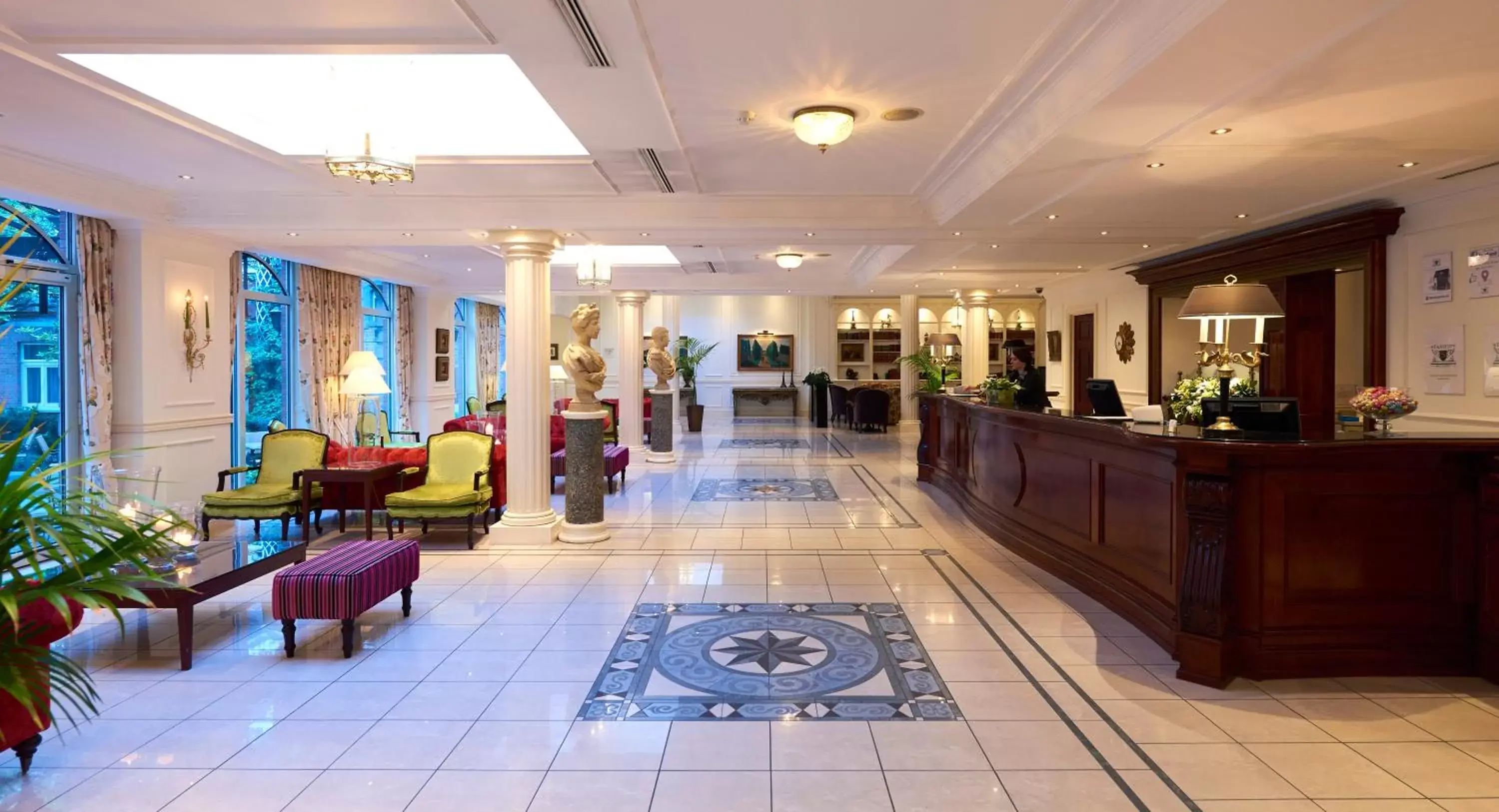Lobby or reception in Stanhope Hotel by Thon Hotels