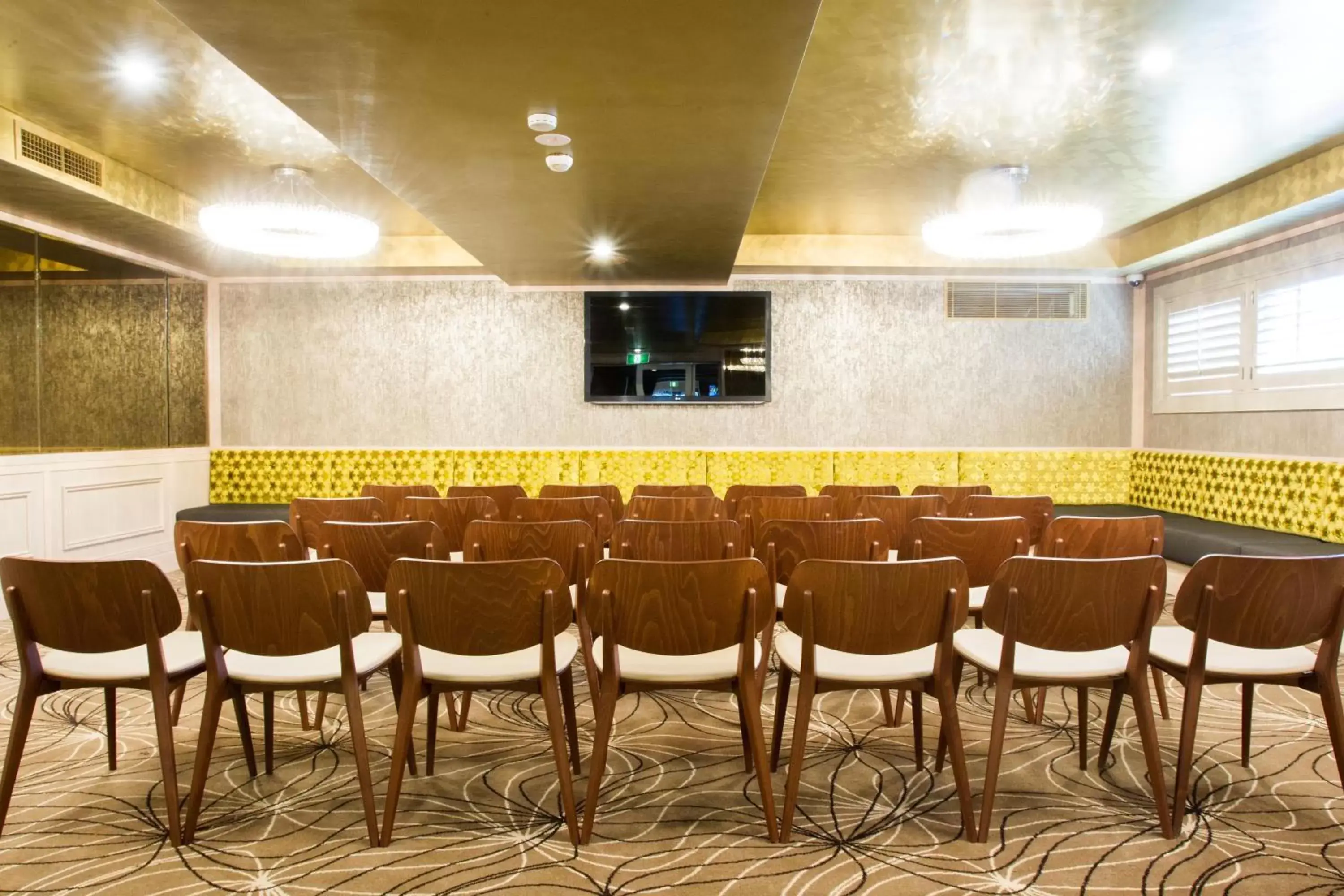 Business facilities in Royal Hotel Randwick