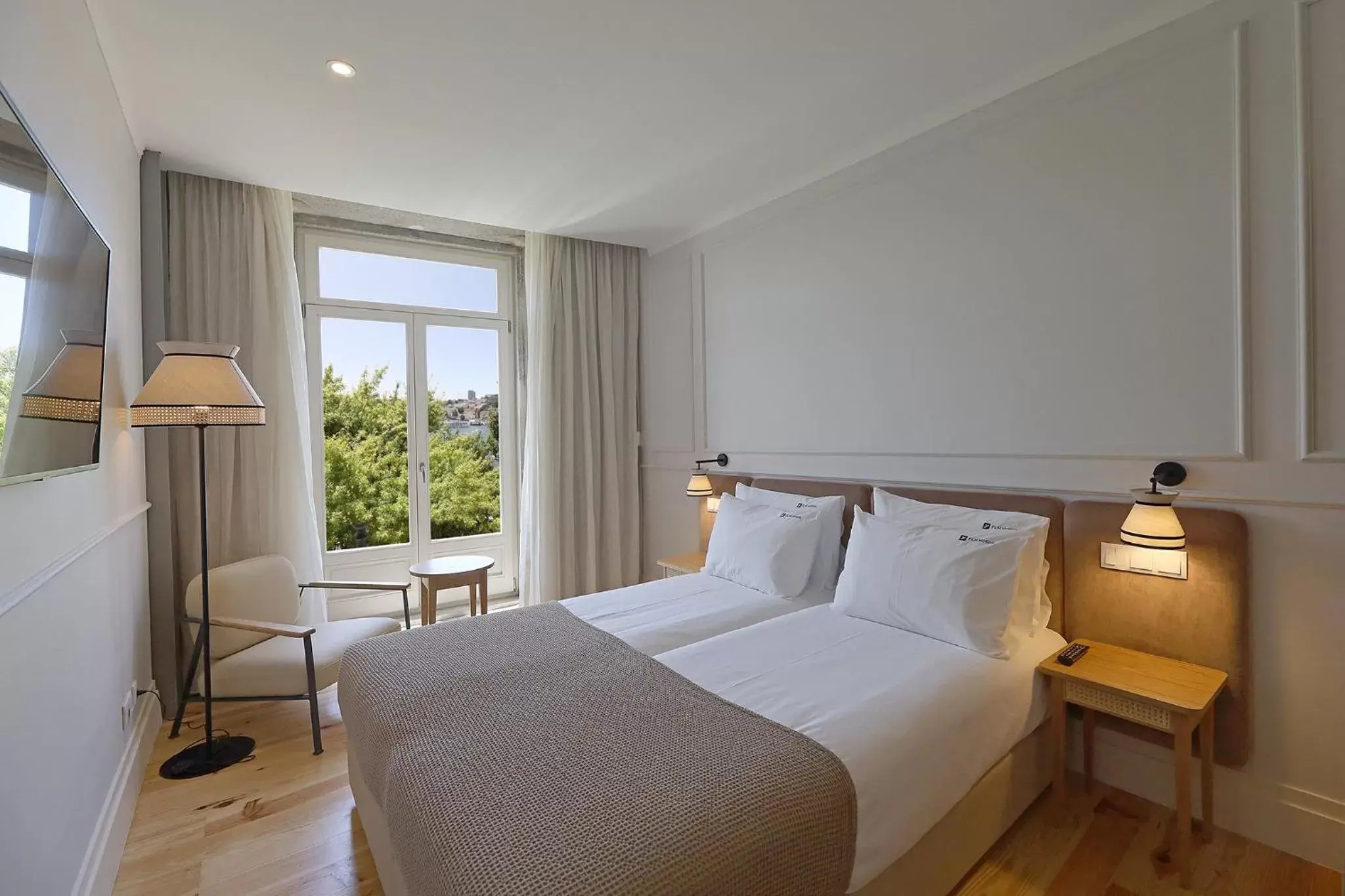 Bedroom, Bed in Memoria Porto FLH Hotels
