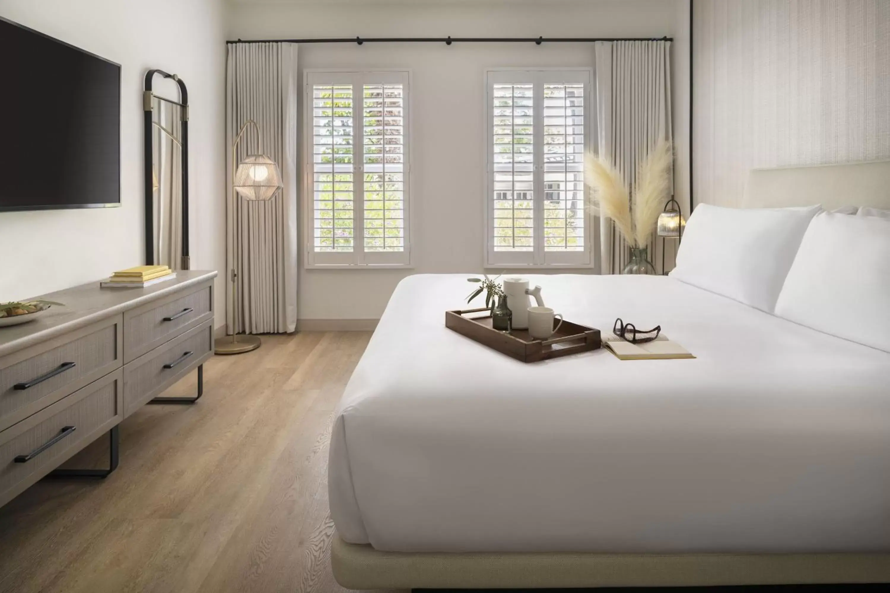 Bedroom, Bed in The Steward, Santa Barbara, a Tribute Portfolio Hotel