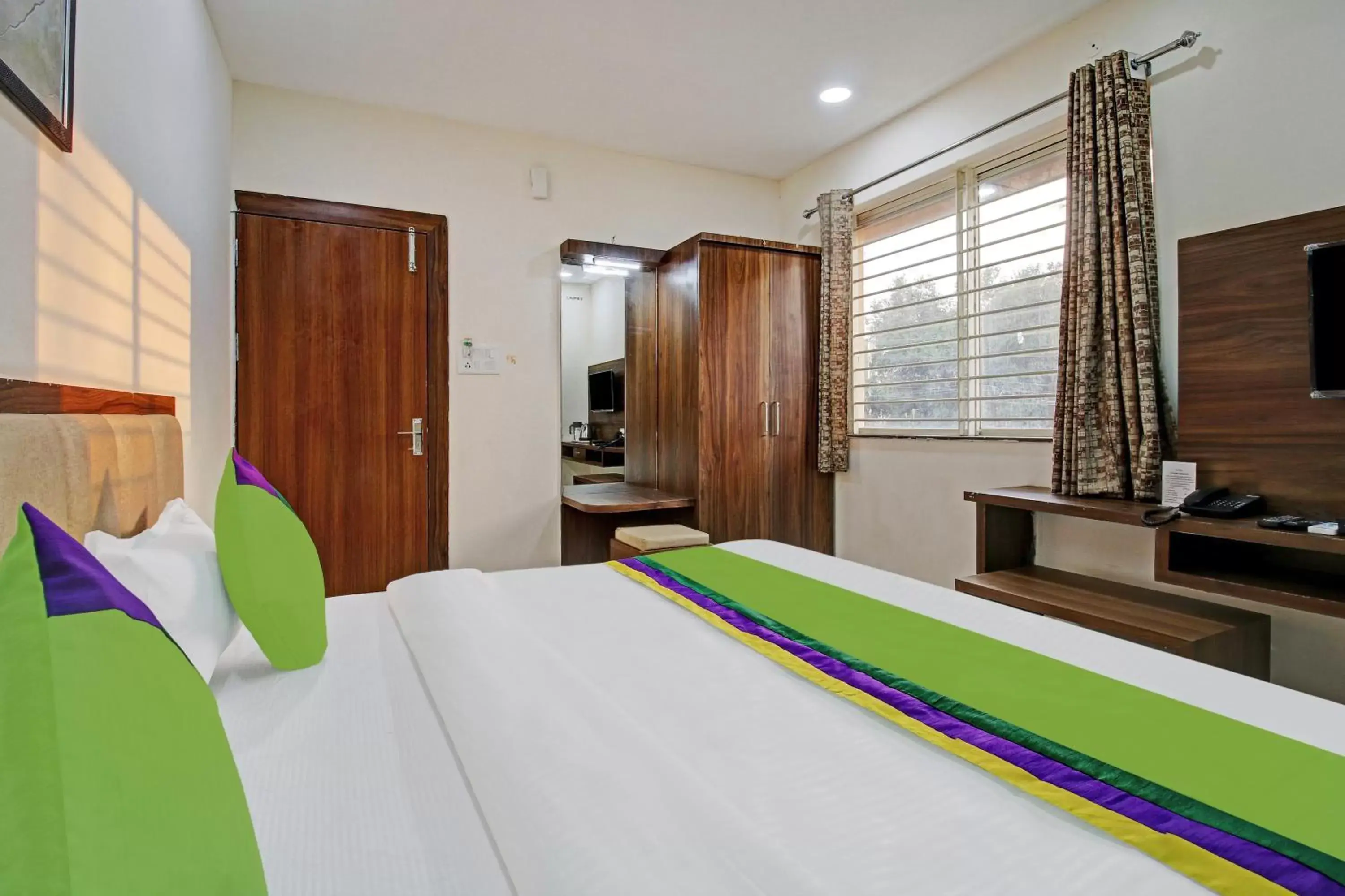 Bedroom, Bed in Treebo Krishna Regency ISBT Bus Stop Bedroom, Bed in Treebo Krishna Regency ISBT Bus Stop