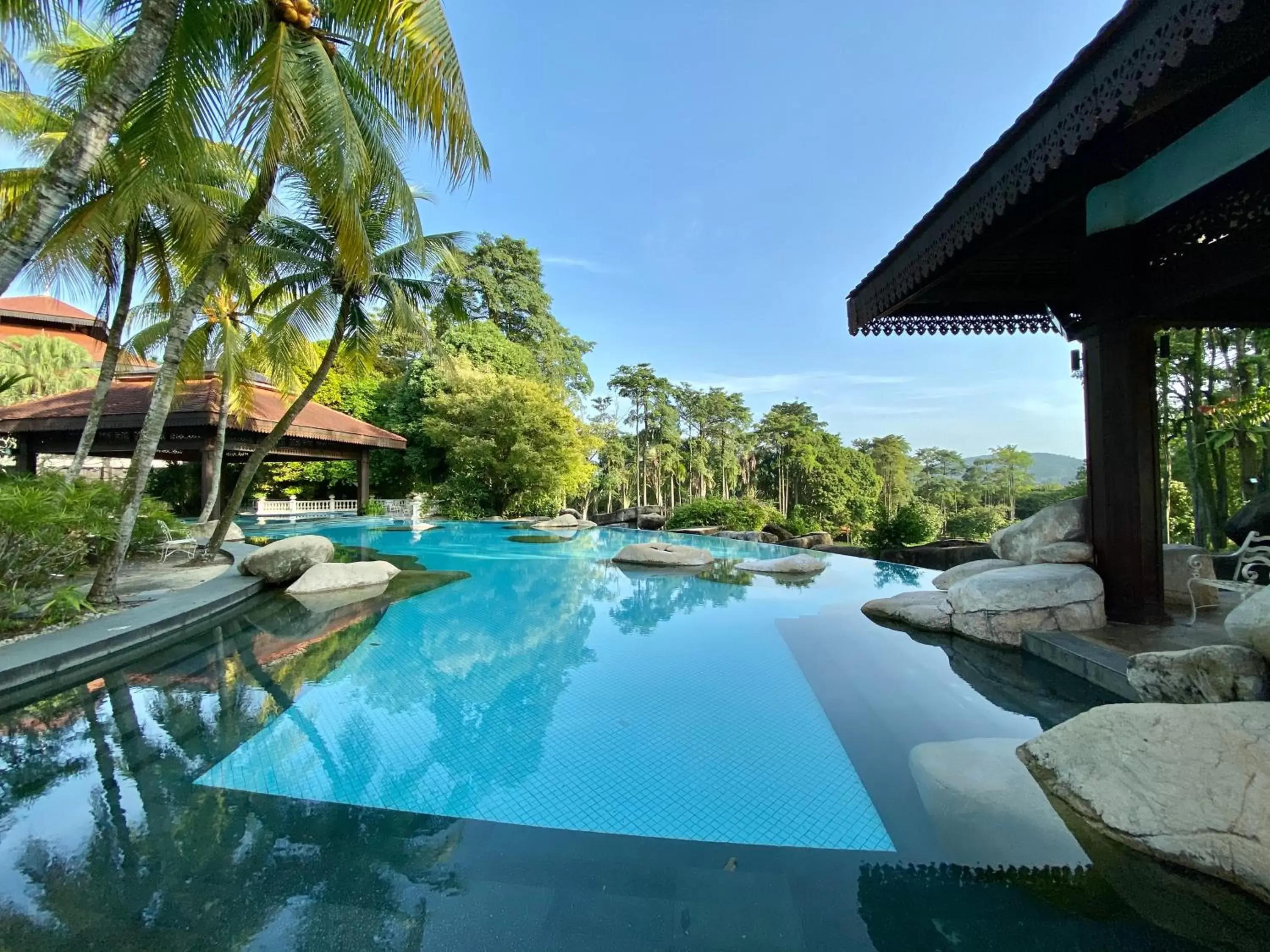 Swimming pool in Pulai Springs Resort Official Swimming pool in Pulai Springs Resort Official