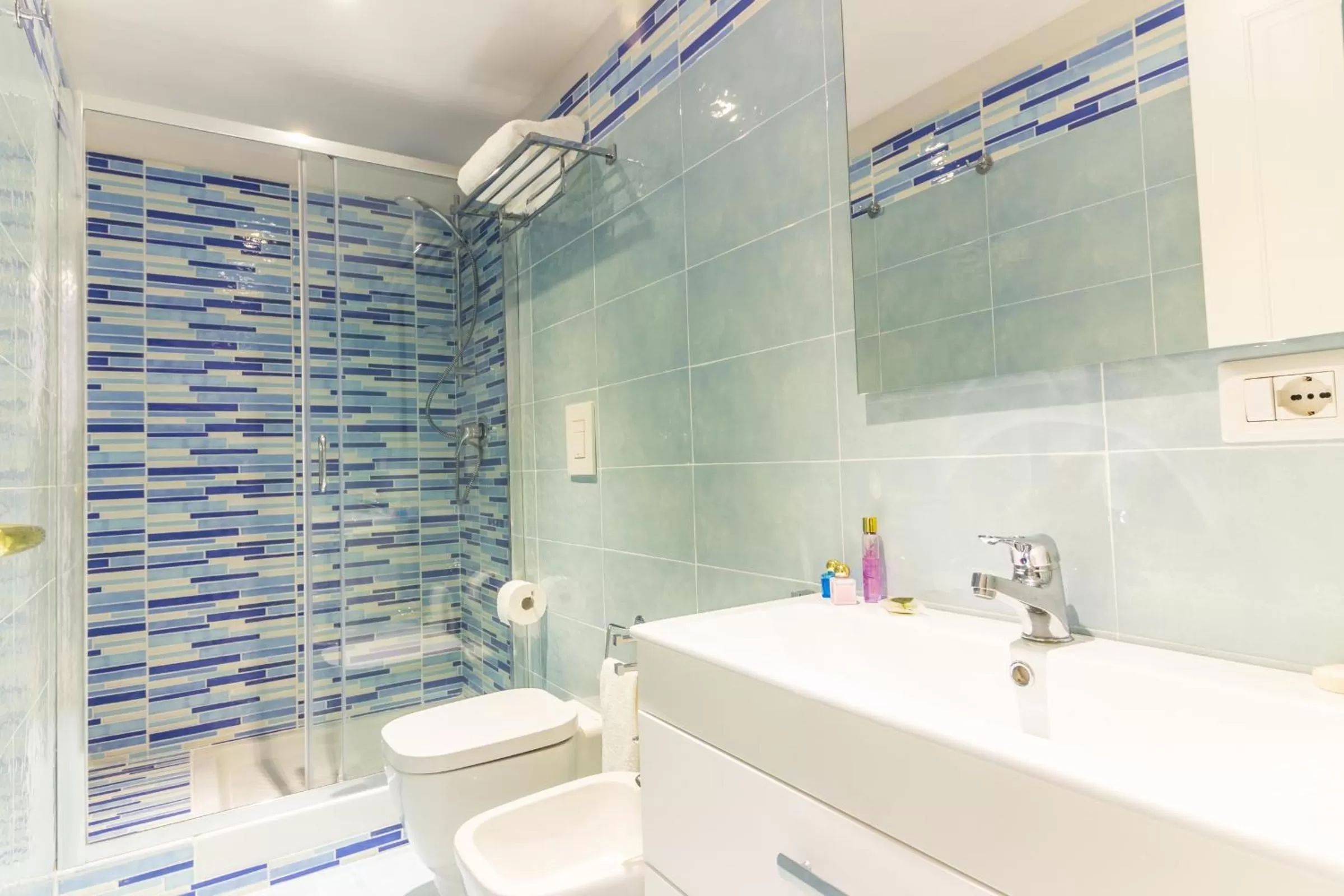 Bathroom in Palazzo d'Auria ApartHotel