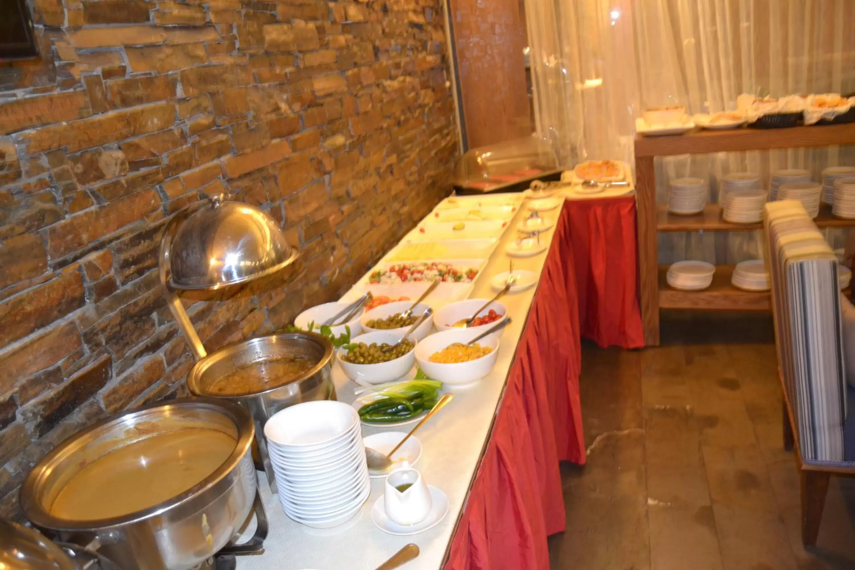 Food and drinks in The J Hotel & Spa Food and drinks in The J Hotel & Spa