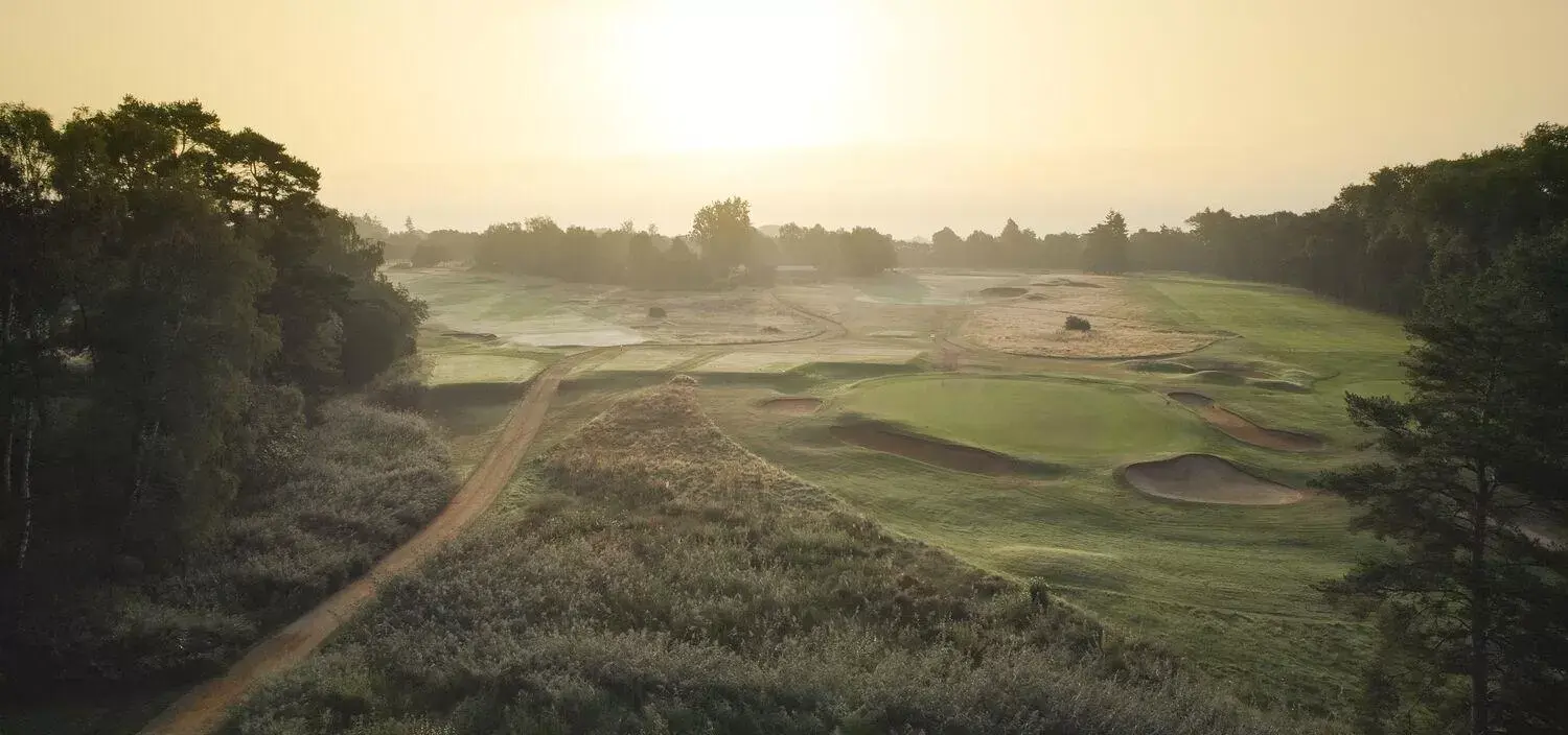 Golfcourse in The Old Crown Coaching Inn