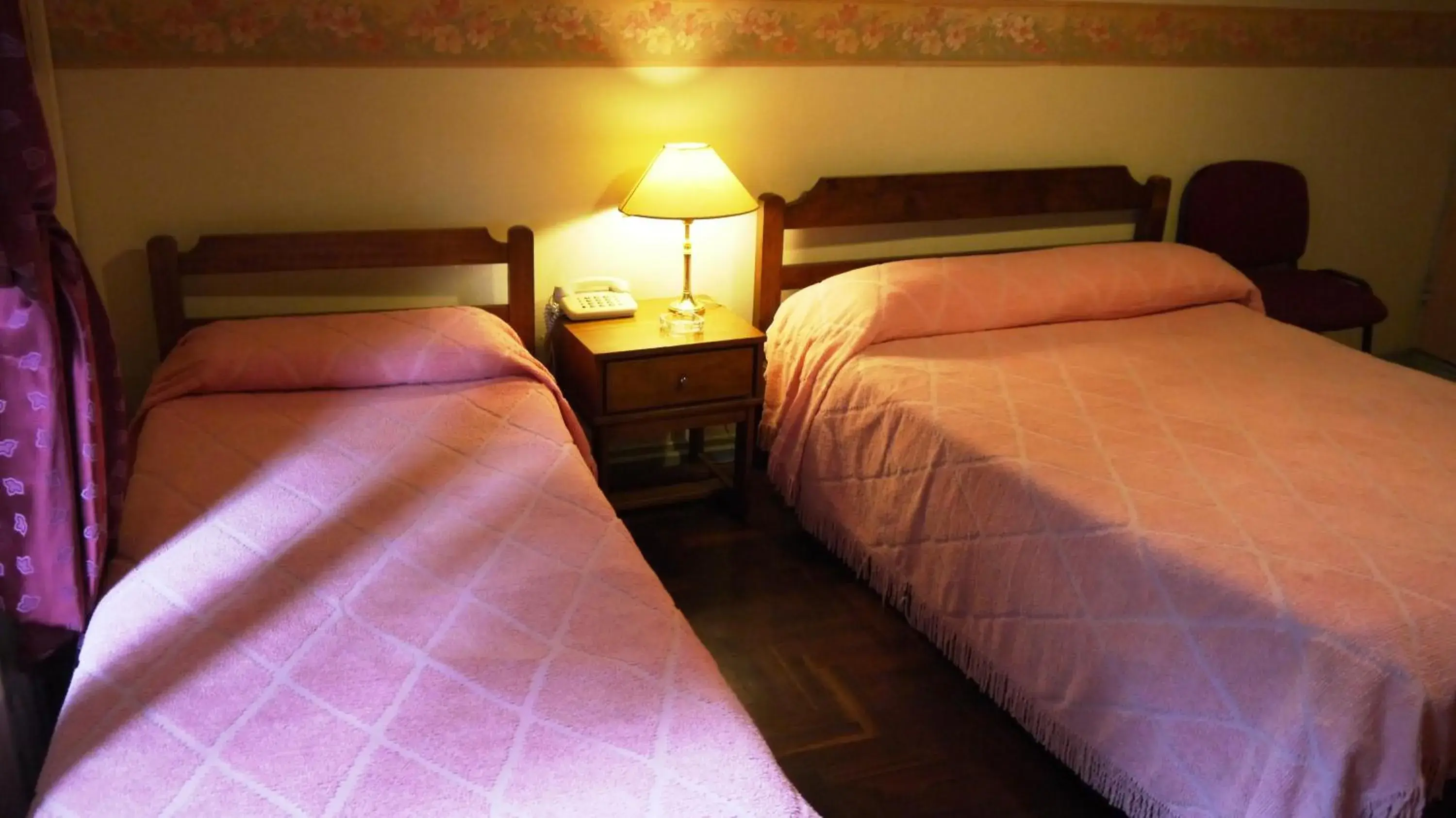 Photo of the whole room, Bed in Hotel Gran Sarmiento