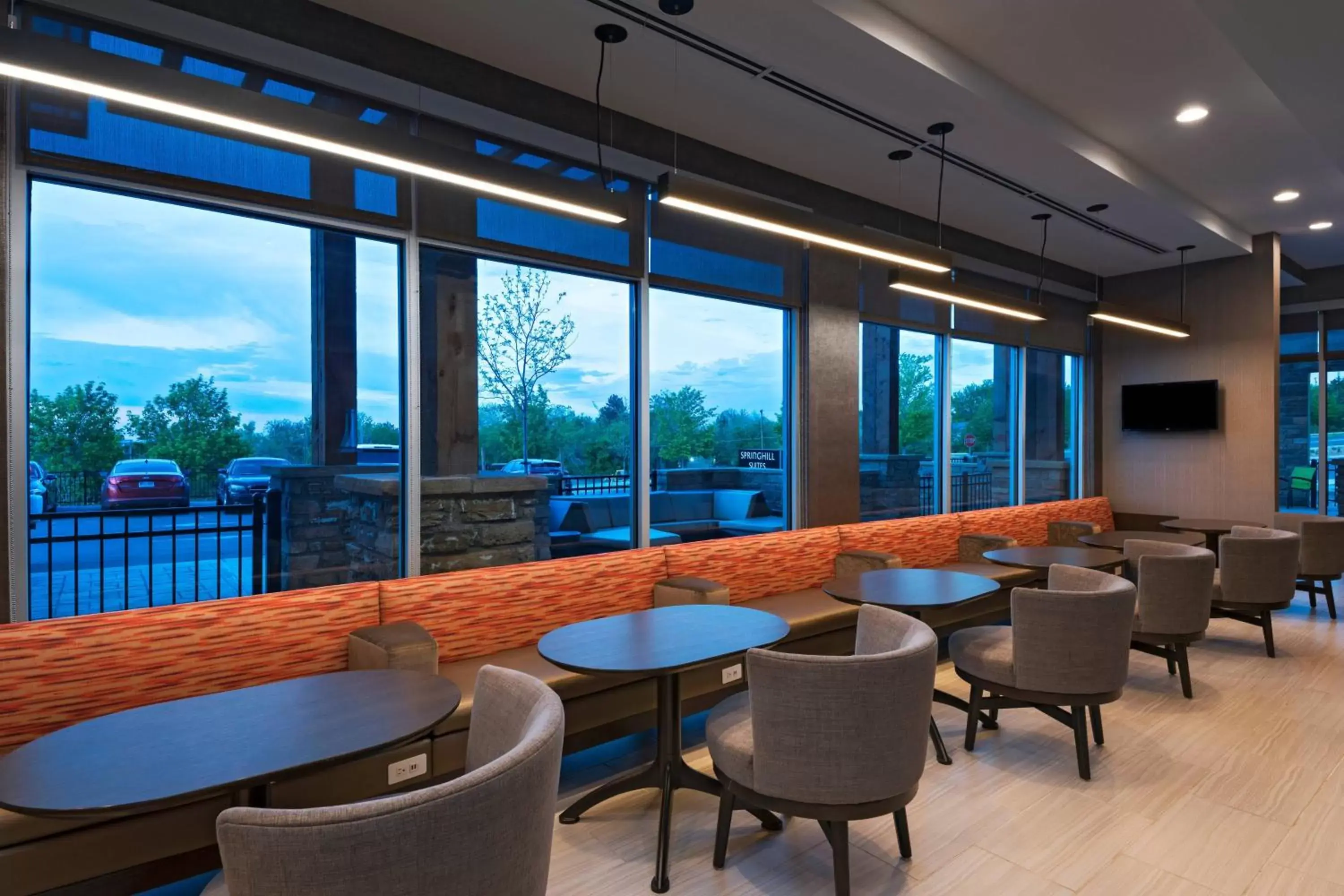 Restaurant/places to eat in SpringHill Suites by Marriott Denver West/Golden