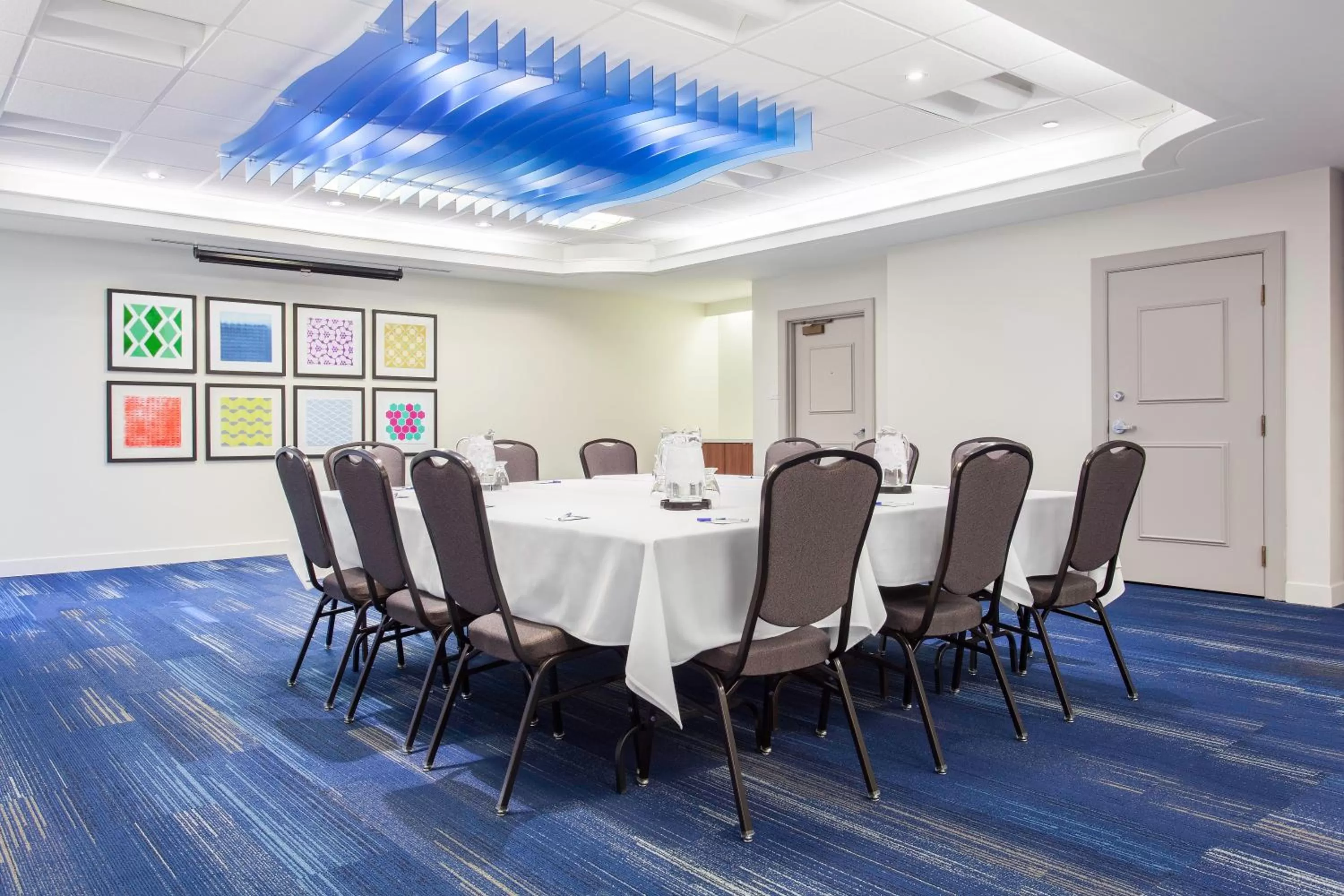 Meeting/conference room in Holiday Inn Express & Suites Mississauga-Toronto Southwest by IHG