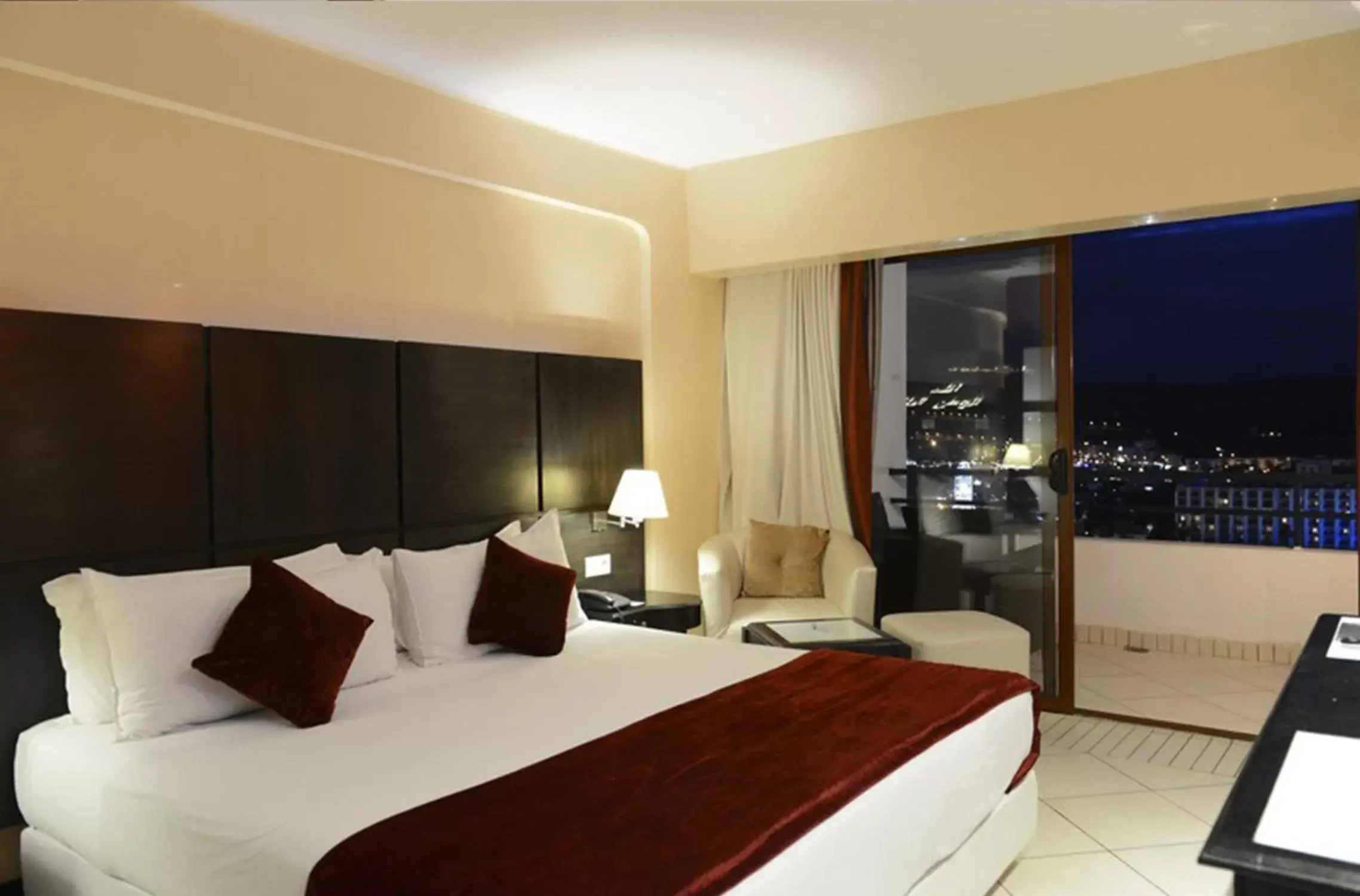 Bed in Anezi Tower Hotel