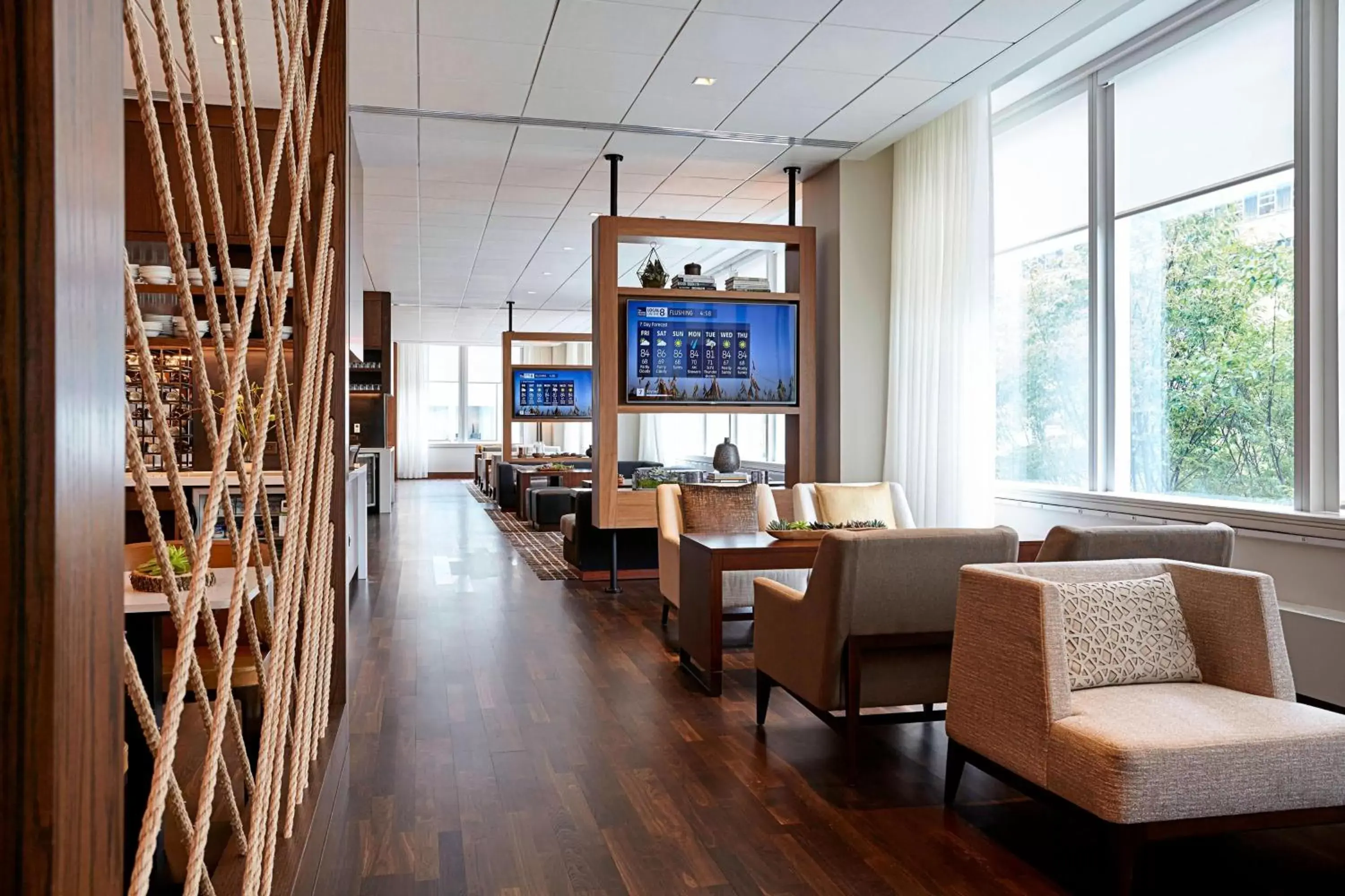 Lounge or bar, Restaurant/Places to Eat in New York Marriott at the Brooklyn Bridge