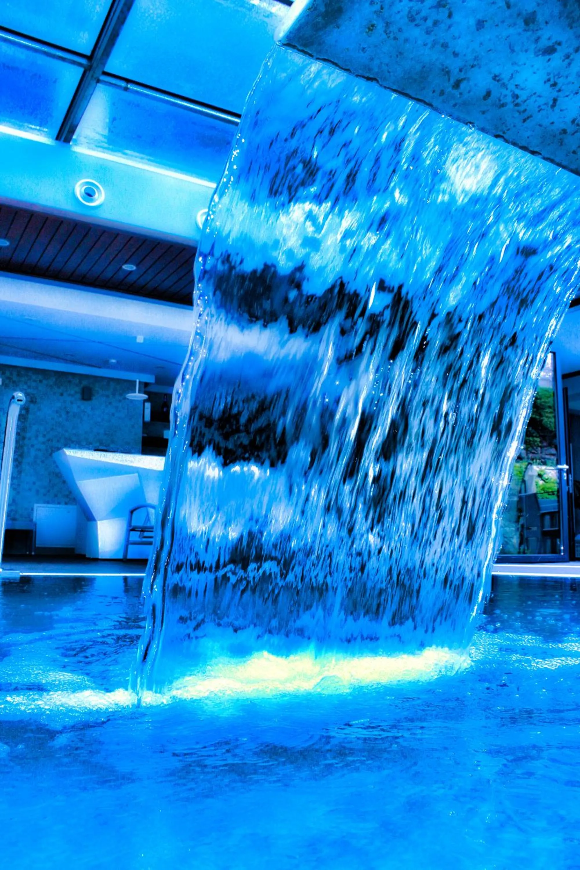 Swimming pool in Hotel Eden