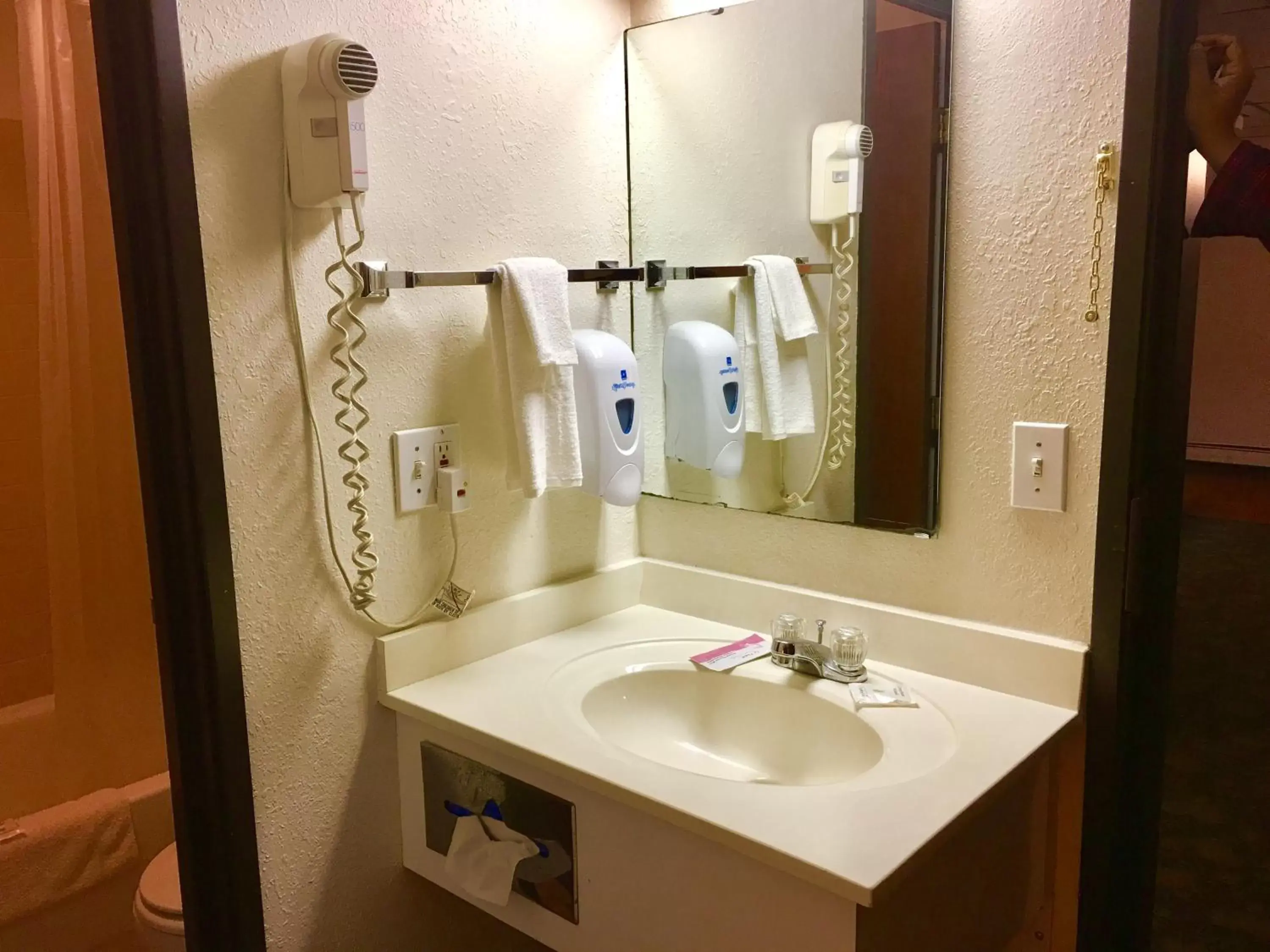 Bathroom in Select Inn Breckenridge