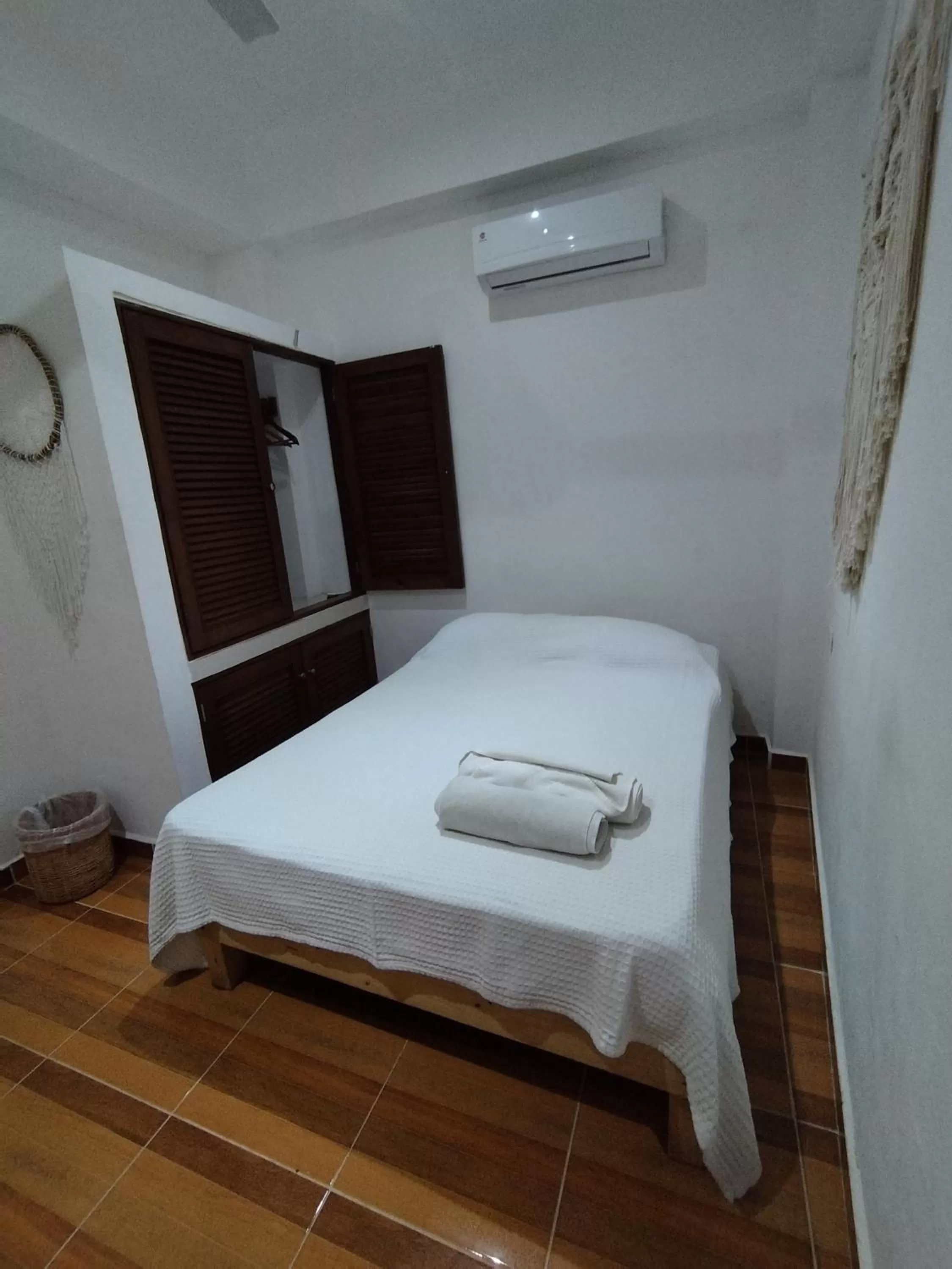 Bed in Itza La Veleta Tulum