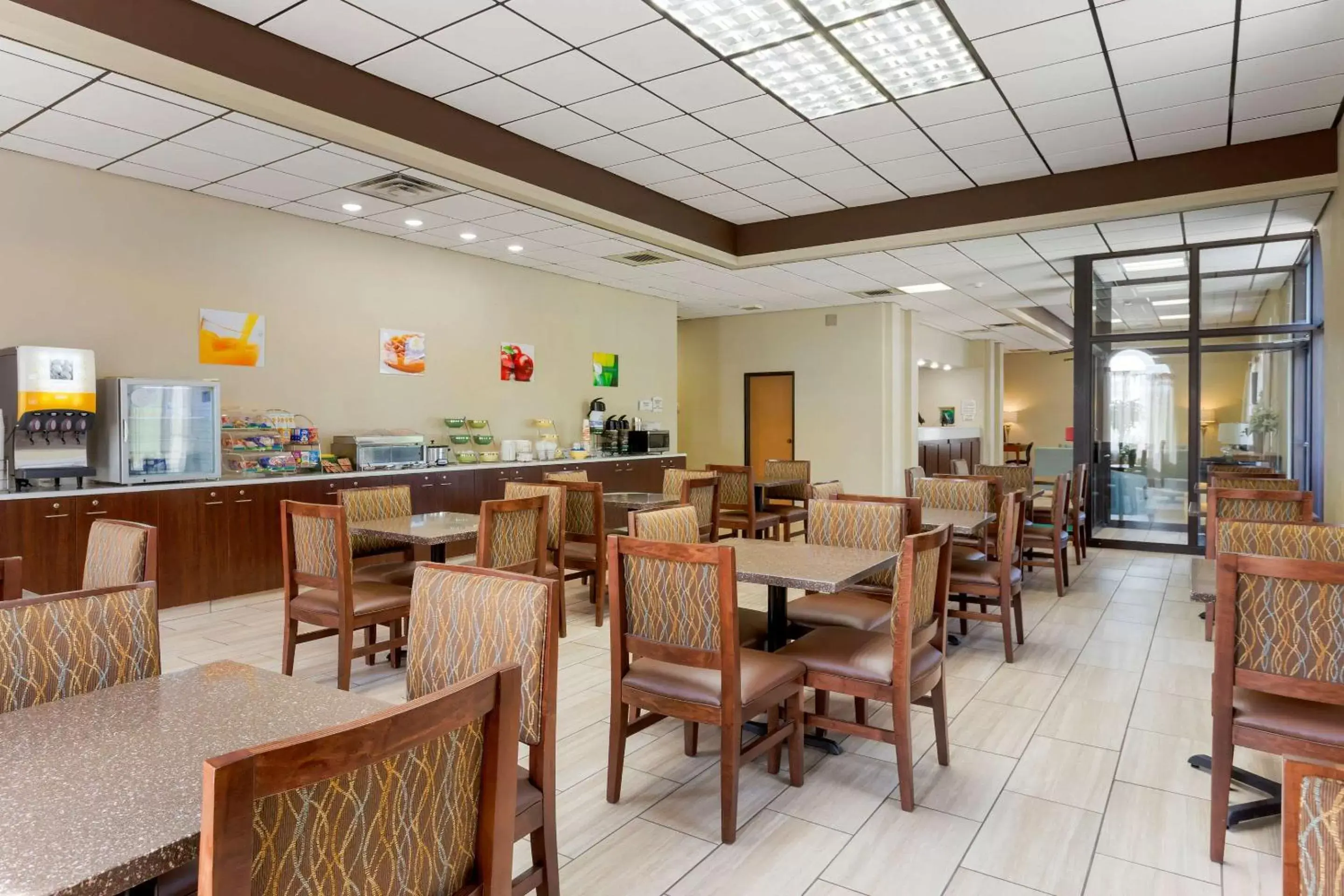 Breakfast, Restaurant/Places to Eat in Quality Inn Harrison