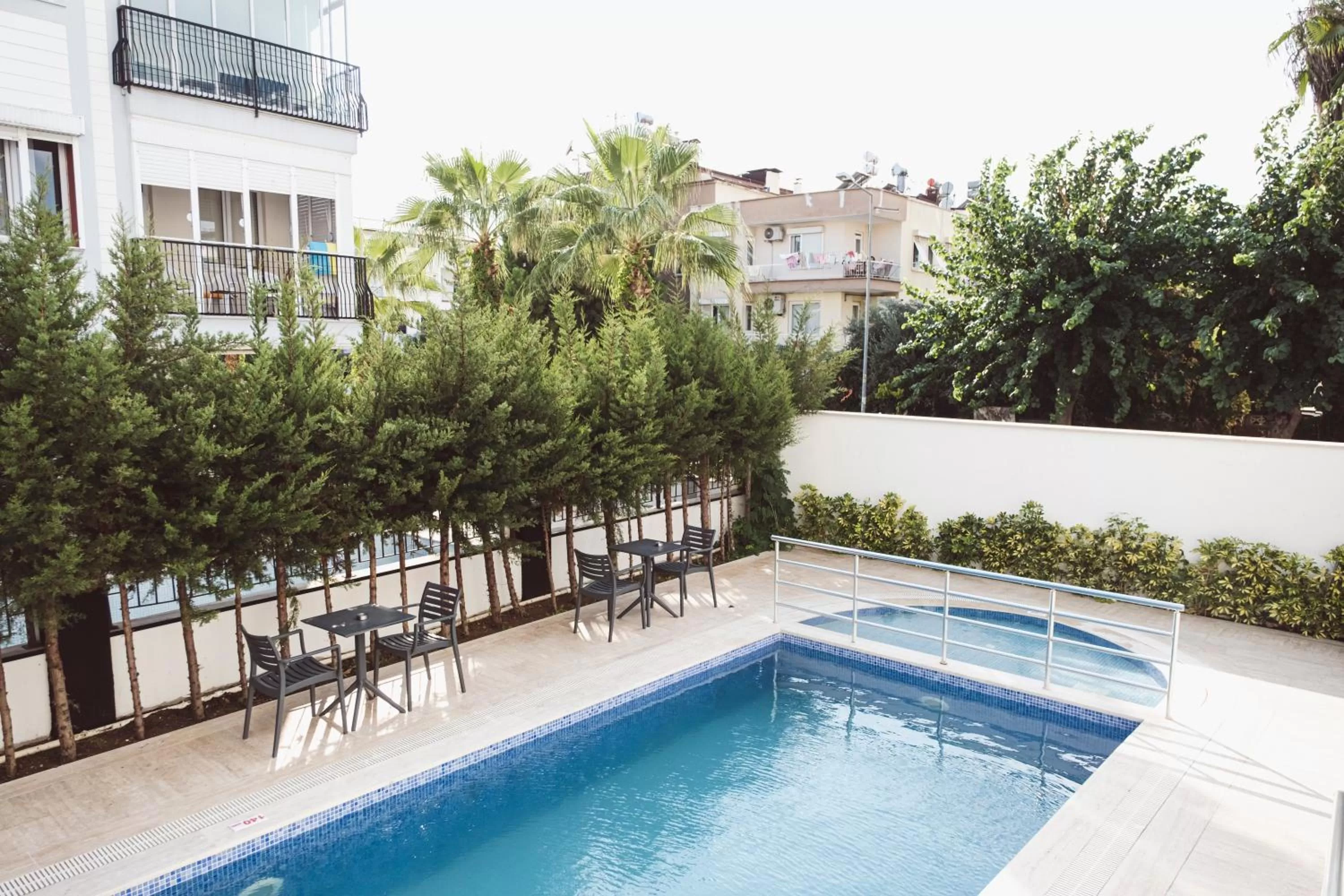 Garden, Swimming Pool in Vista Family Hotel Konyaaltı