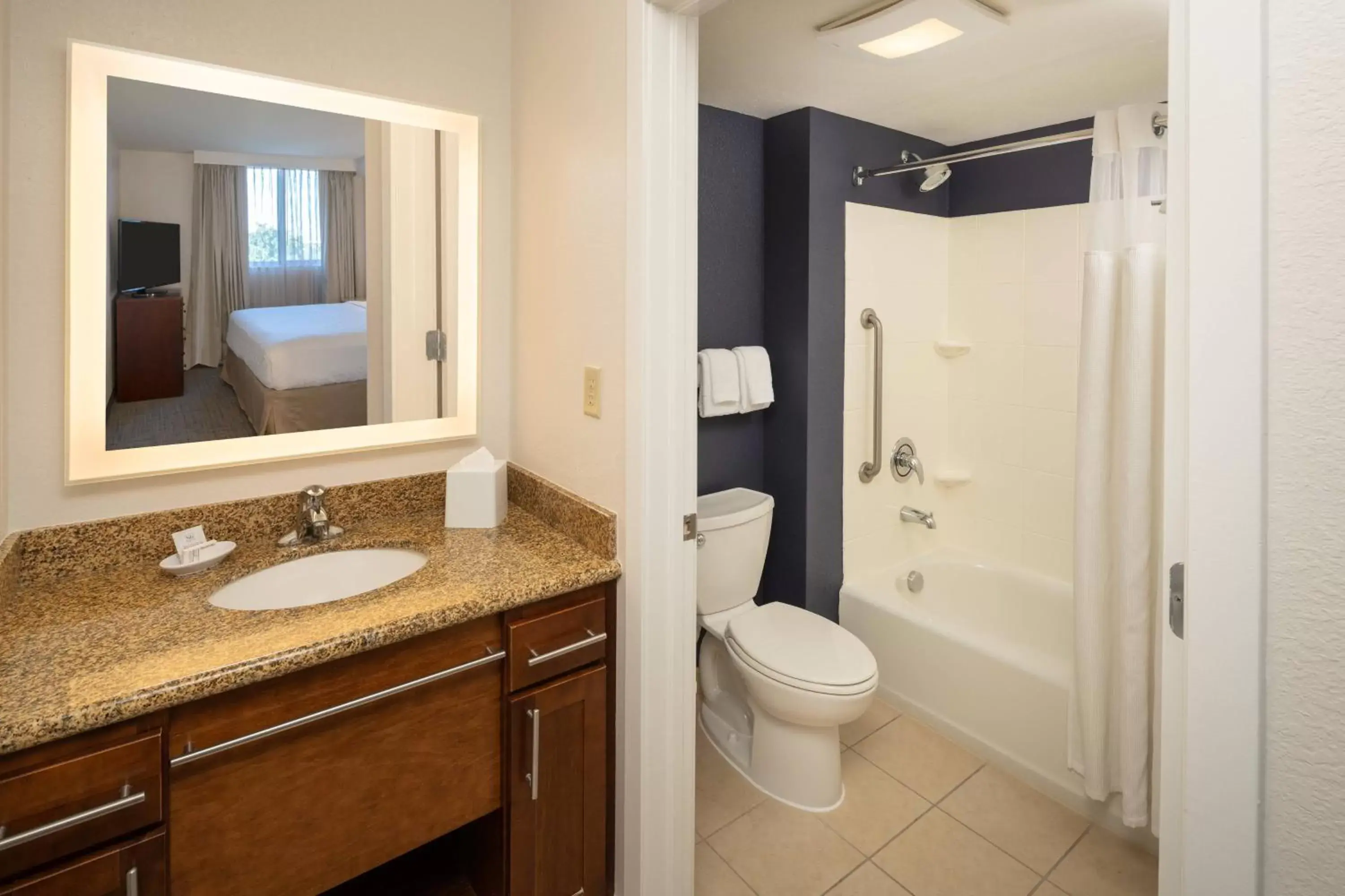 Bathroom in Residence Inn by Marriott Miami Airport