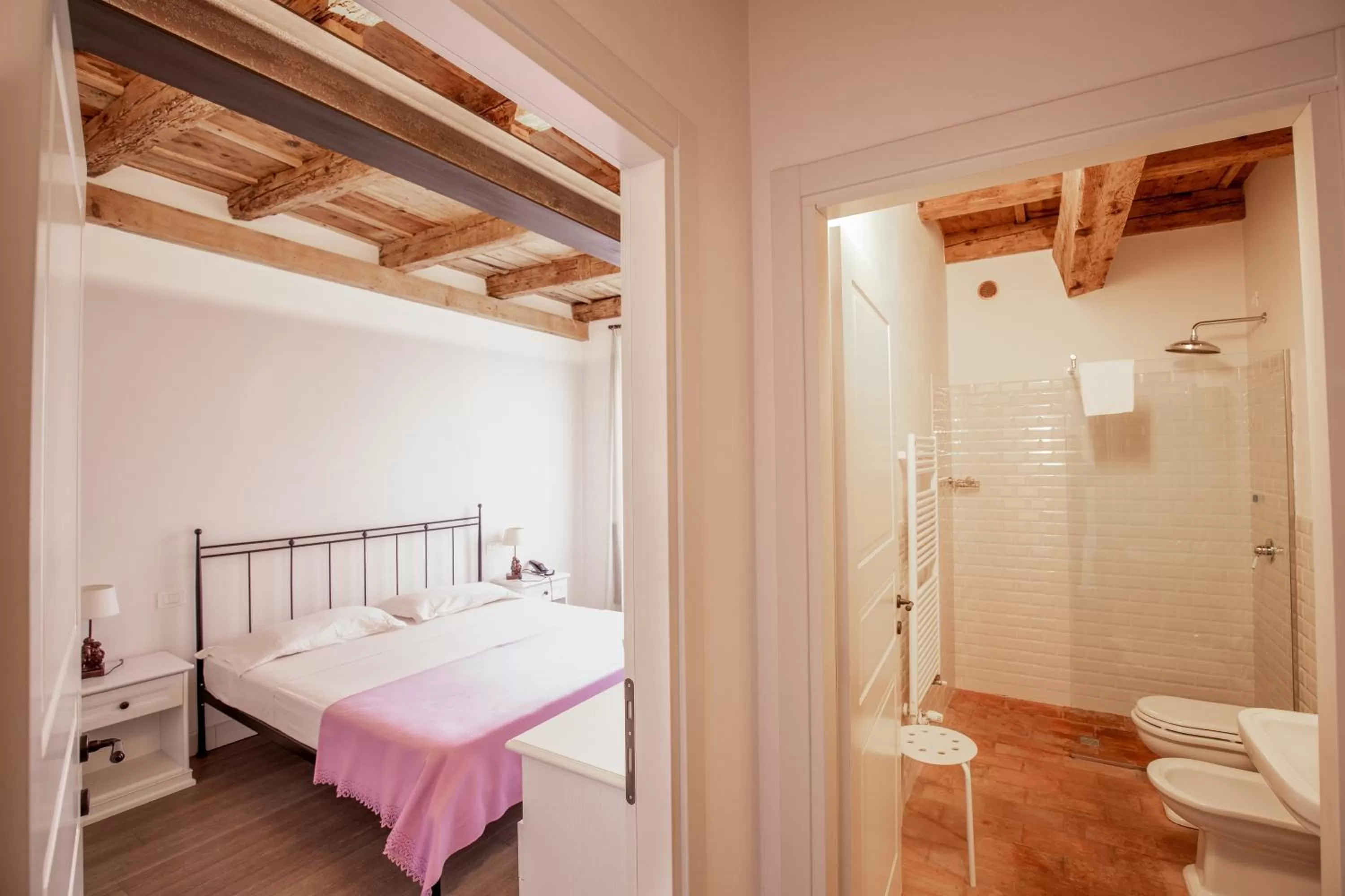 Bathroom, Bed in Residence Corte San Carlo