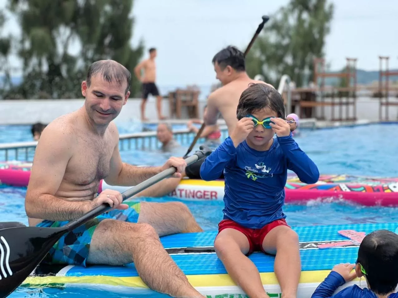 children in RUBEACH HOTEL & REROST