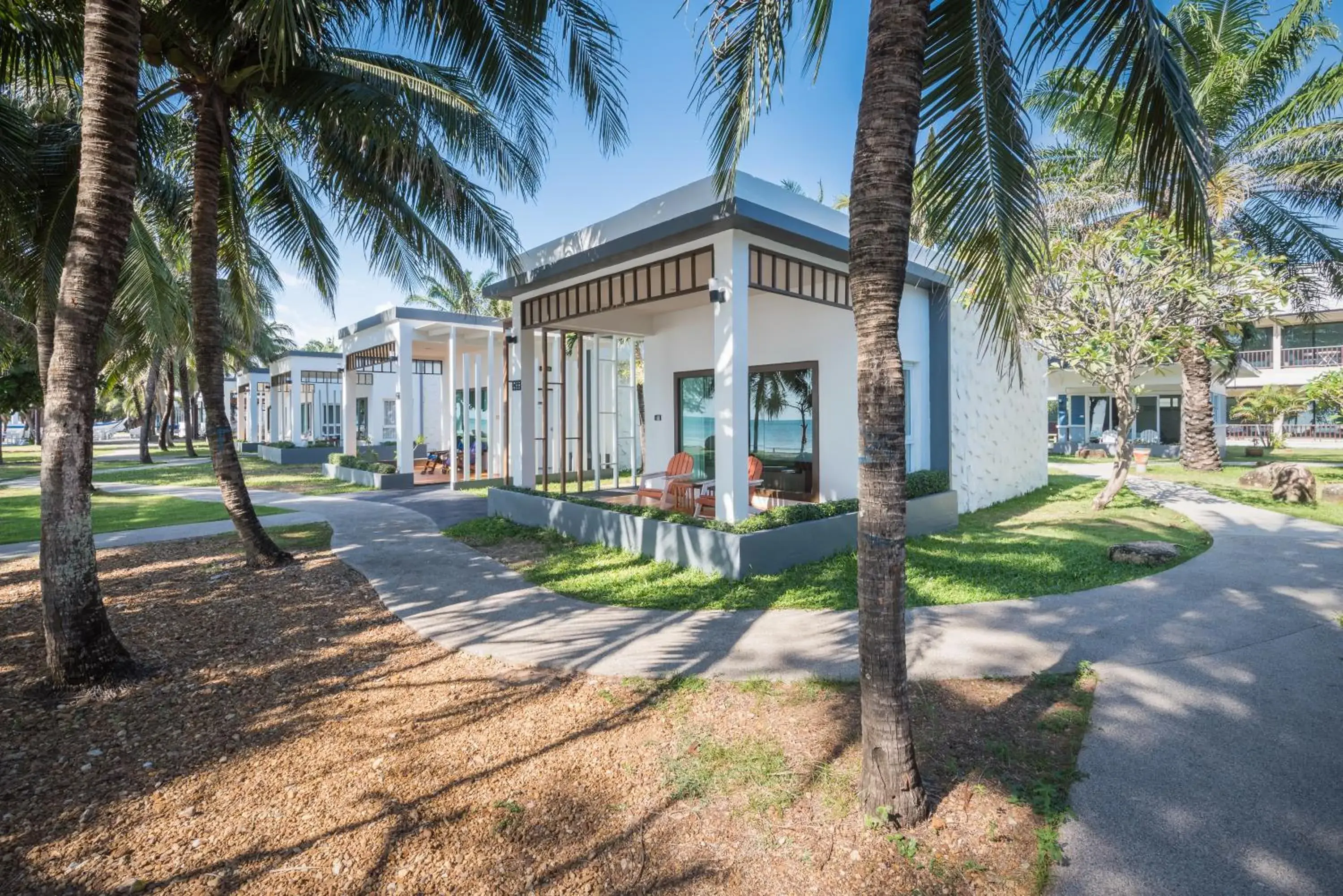 Garden, Property Building in Chaolao Tosang Beach Hotel