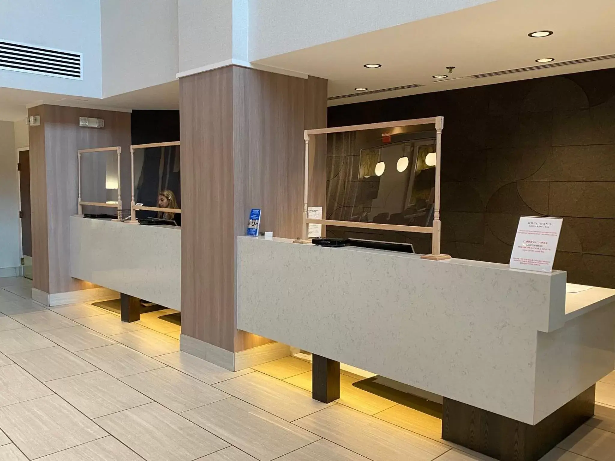 Property building, Lobby/Reception in Crowne Plaza Dulles Airport, an IHG Hotel