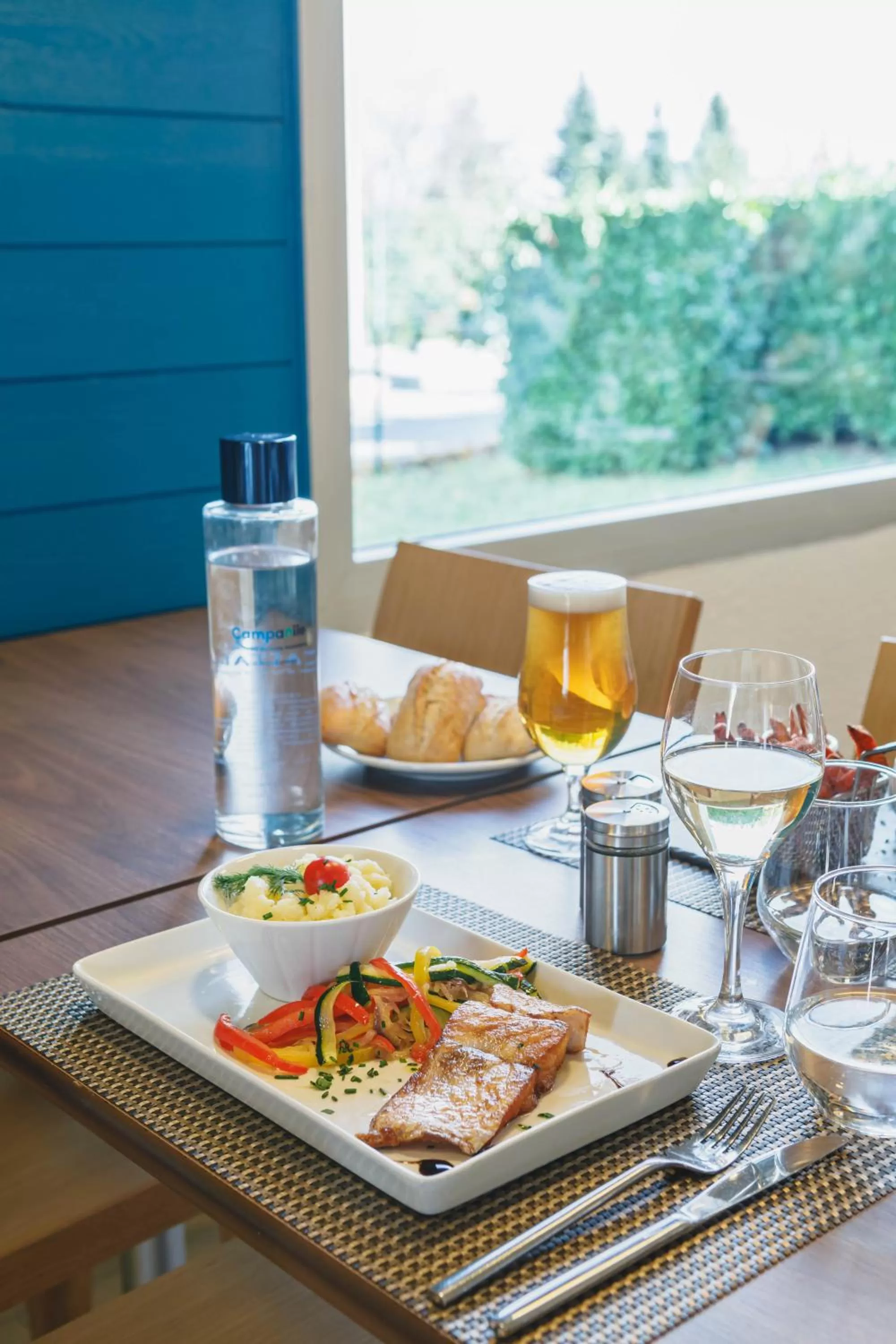 Food and drinks in Campanile NATURE - Lyon Est Bron Eurexpo