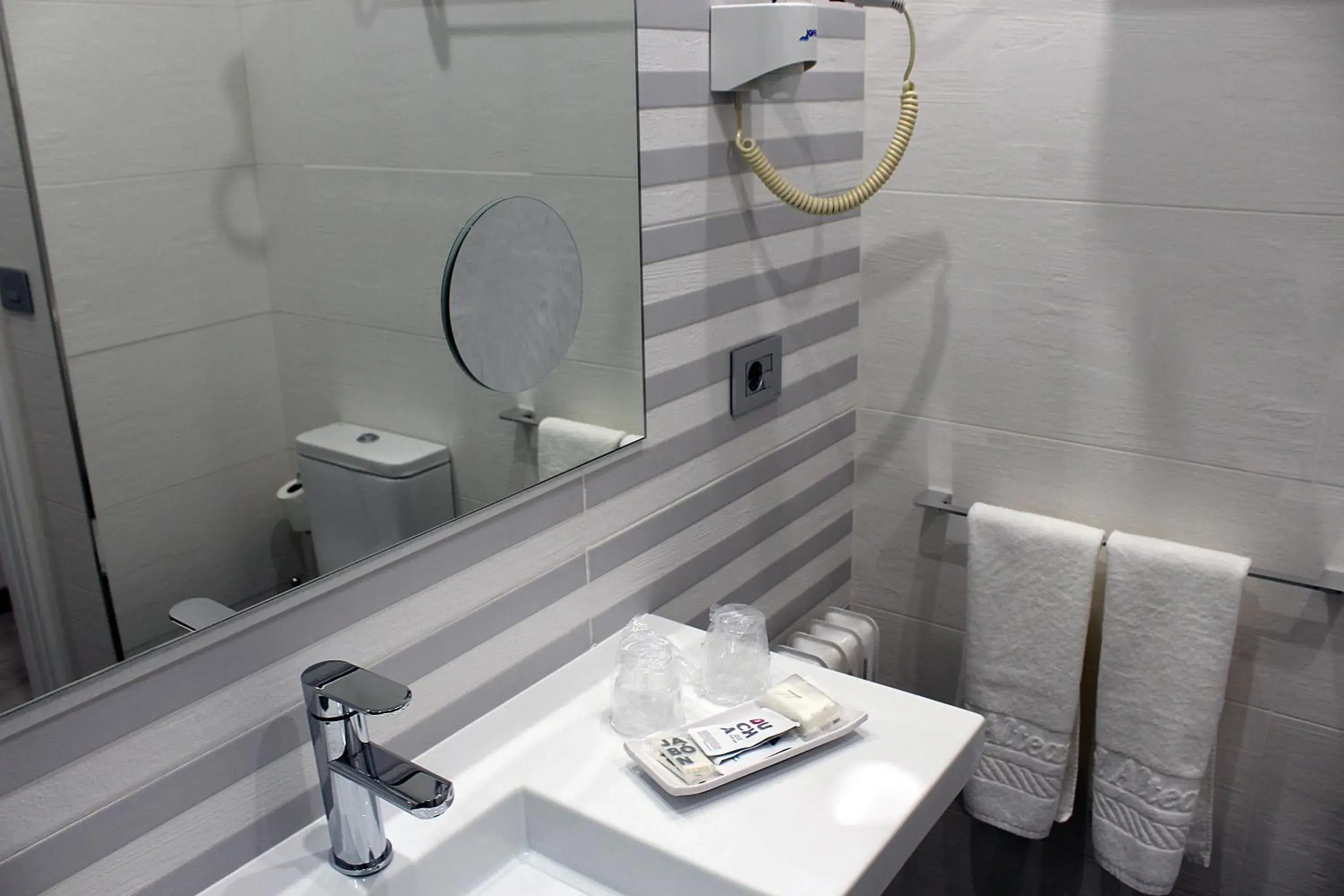 Bathroom in Hotel Altiana
