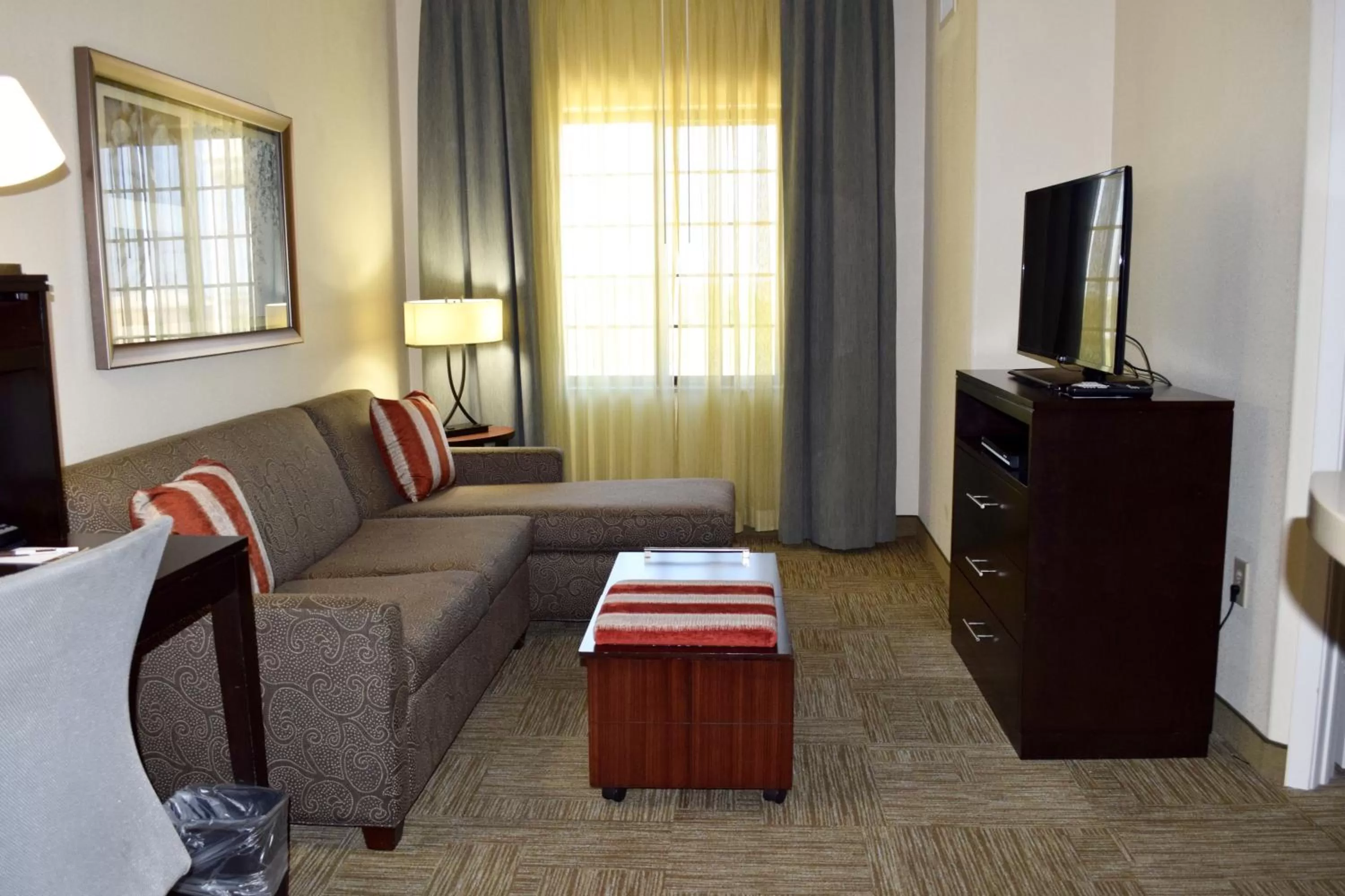 One-Bedroom Queen Room - Mobility/Hearing Accessible - Non-Smoking in Staybridge Suites Houston Stafford - Sugar Land, an IHG Hotel
