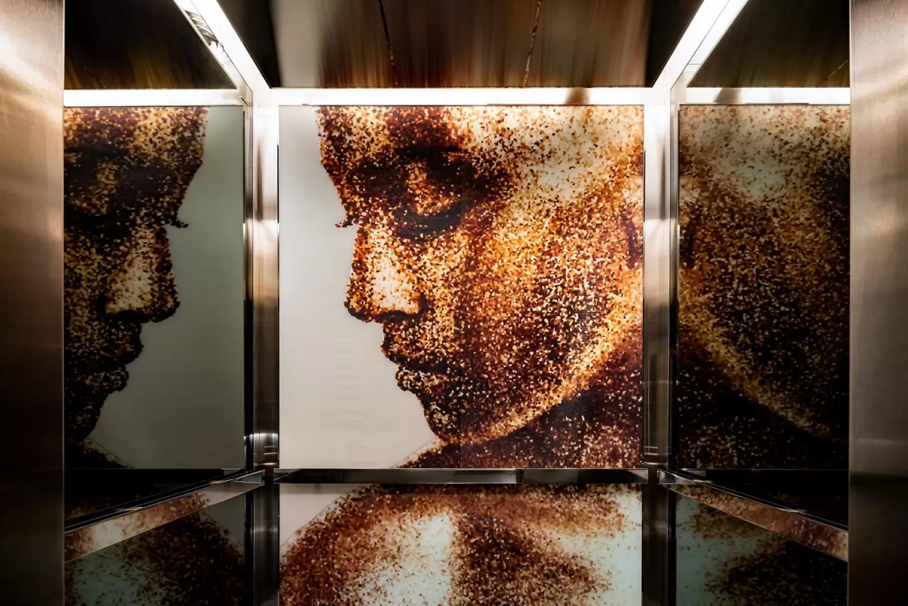 Decorative detail in Humaniti Hotel Montreal, Autograph Collection