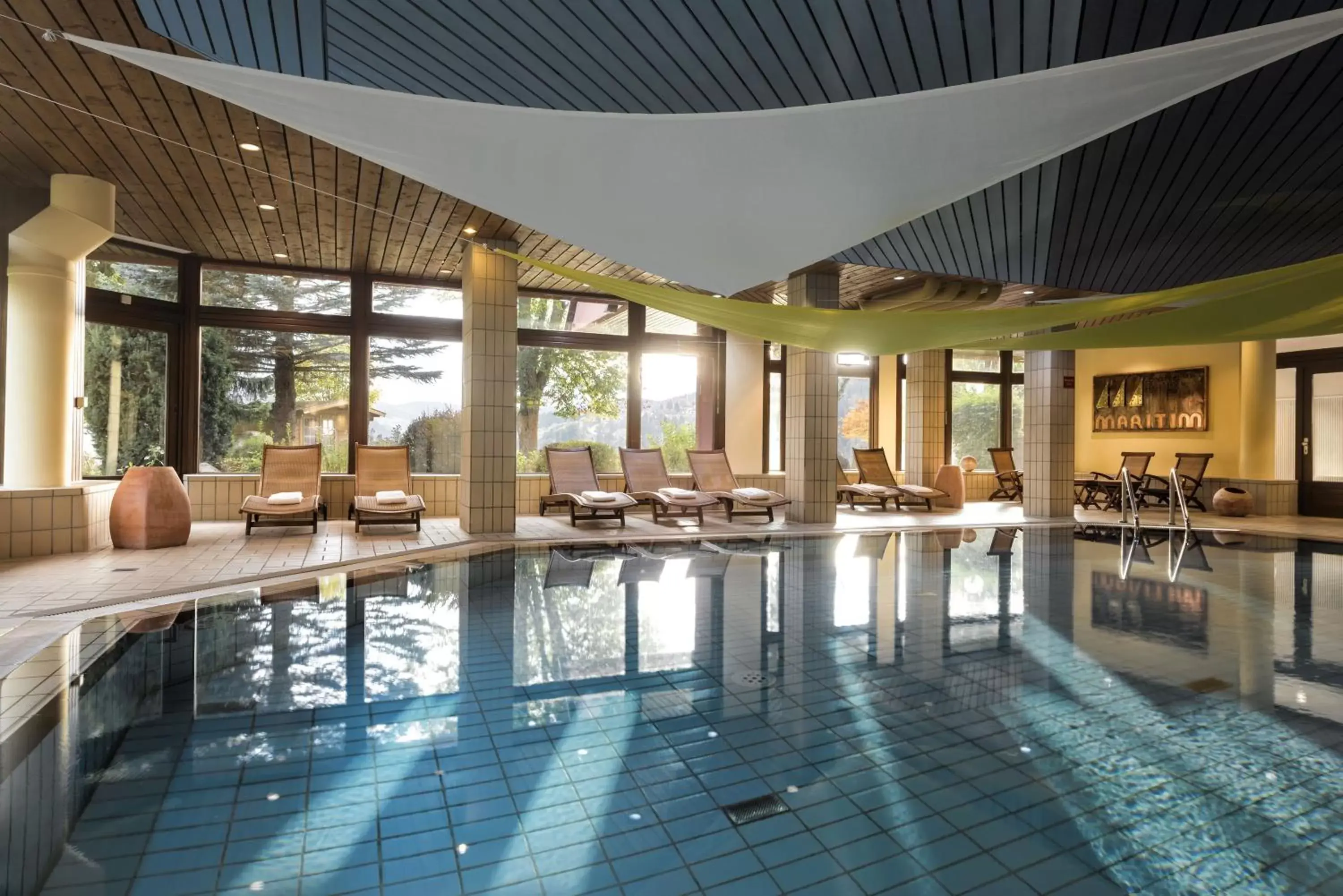 Activities, Swimming Pool in Maritim Titisee Hotel