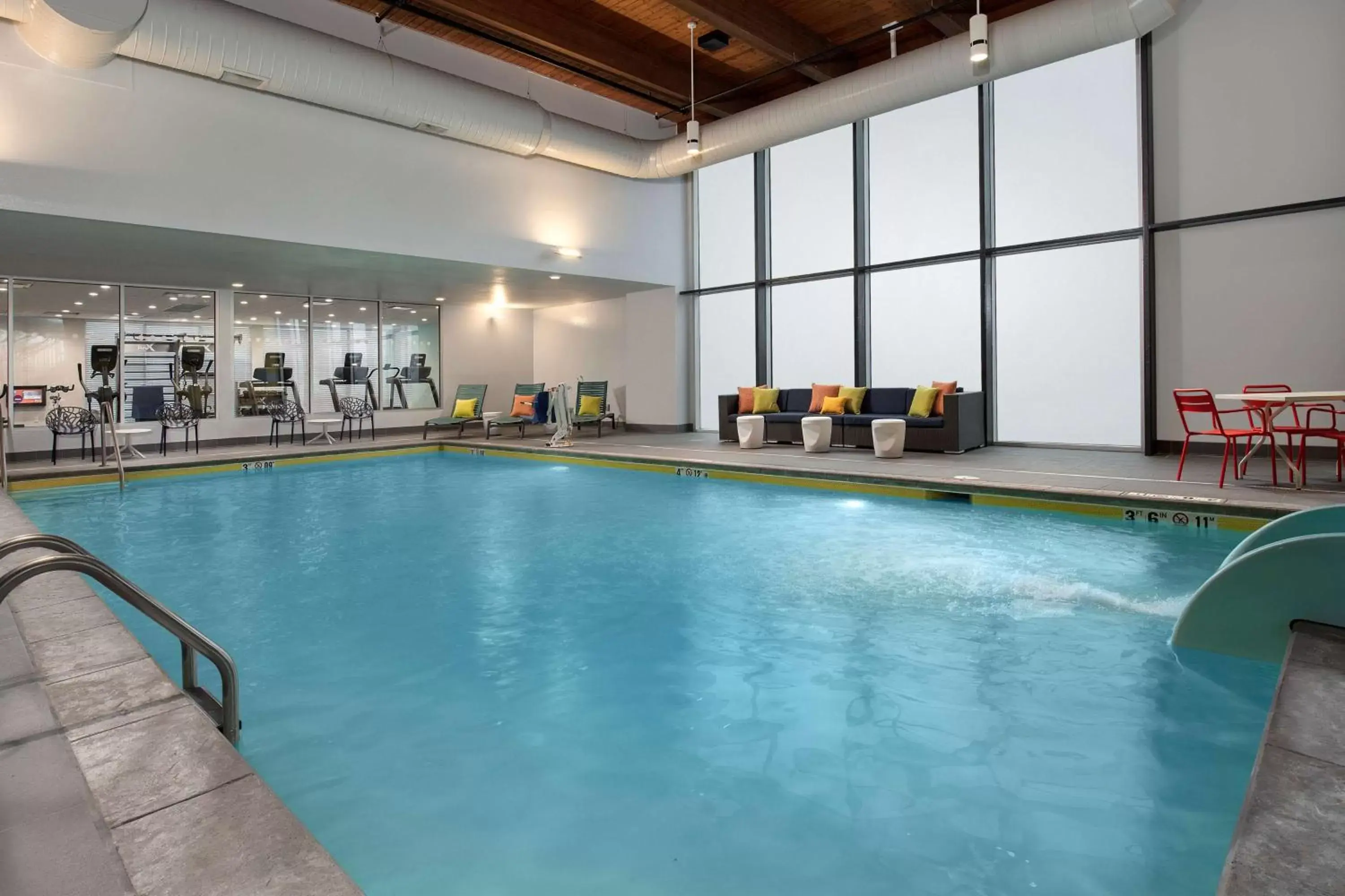 Pool view, Swimming Pool in Hampton Inn & Suites Rapid City Rushmore, SD