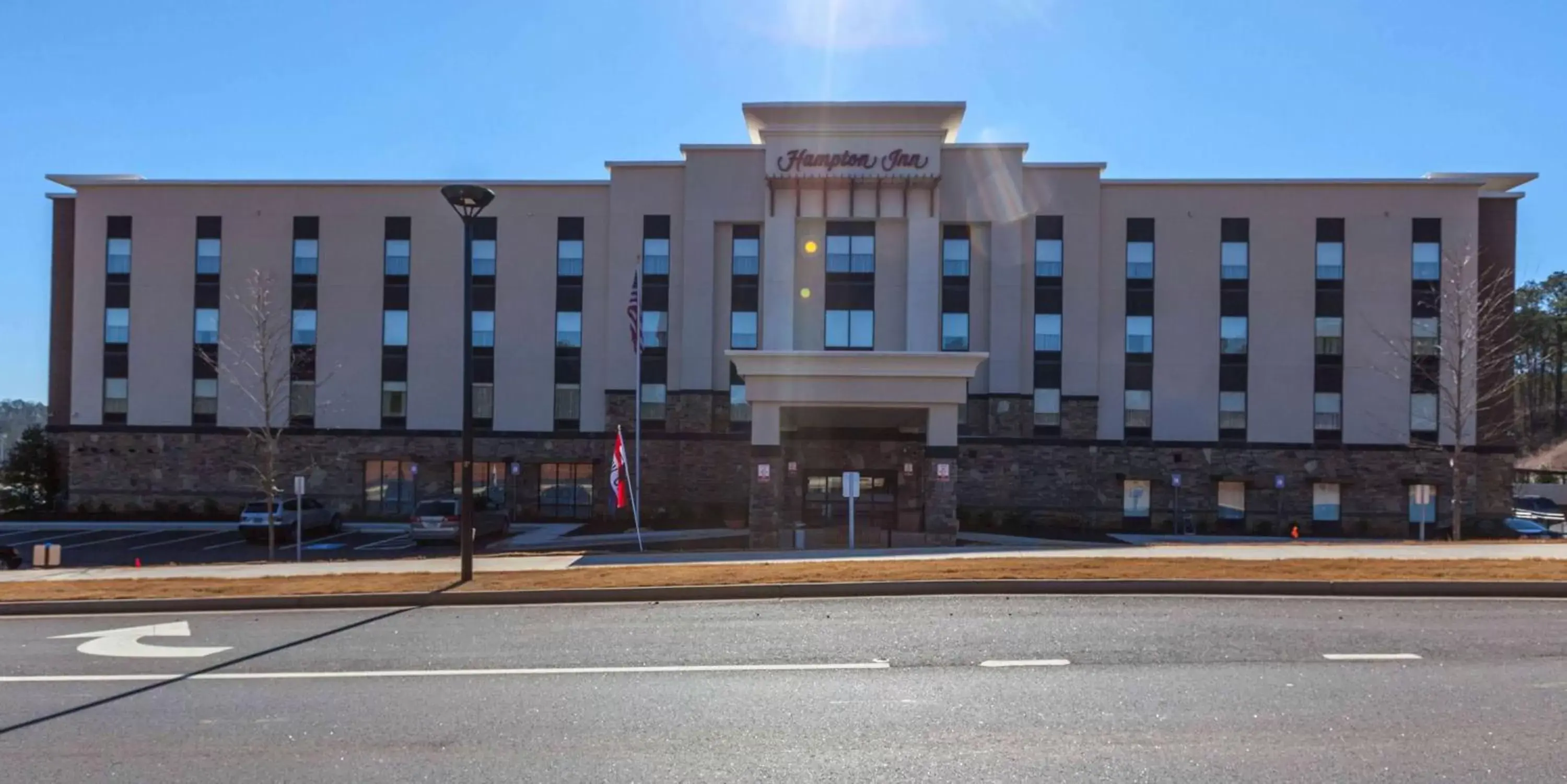 Property building in Hampton Inn Emerson - Lakepoint, Ga Property building in Hampton Inn Emerson - Lakepoint, Ga
