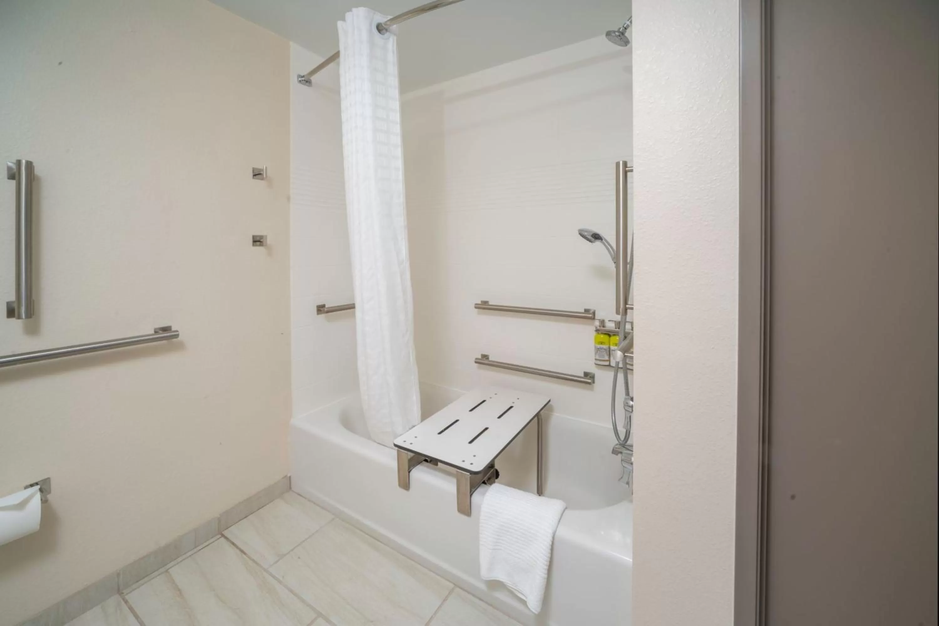 Bathroom in Candlewood Suites Charleston – Mt. Pleasant by IHG