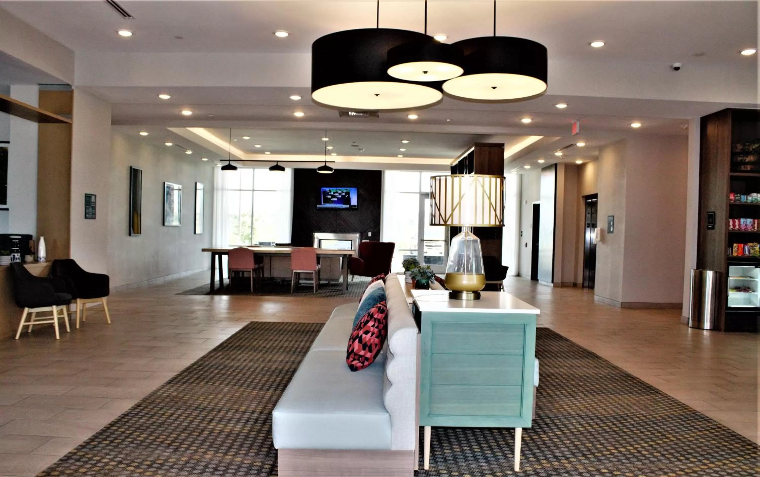 Property building in Holiday Inn Fort Worth - Alliance by IHG
