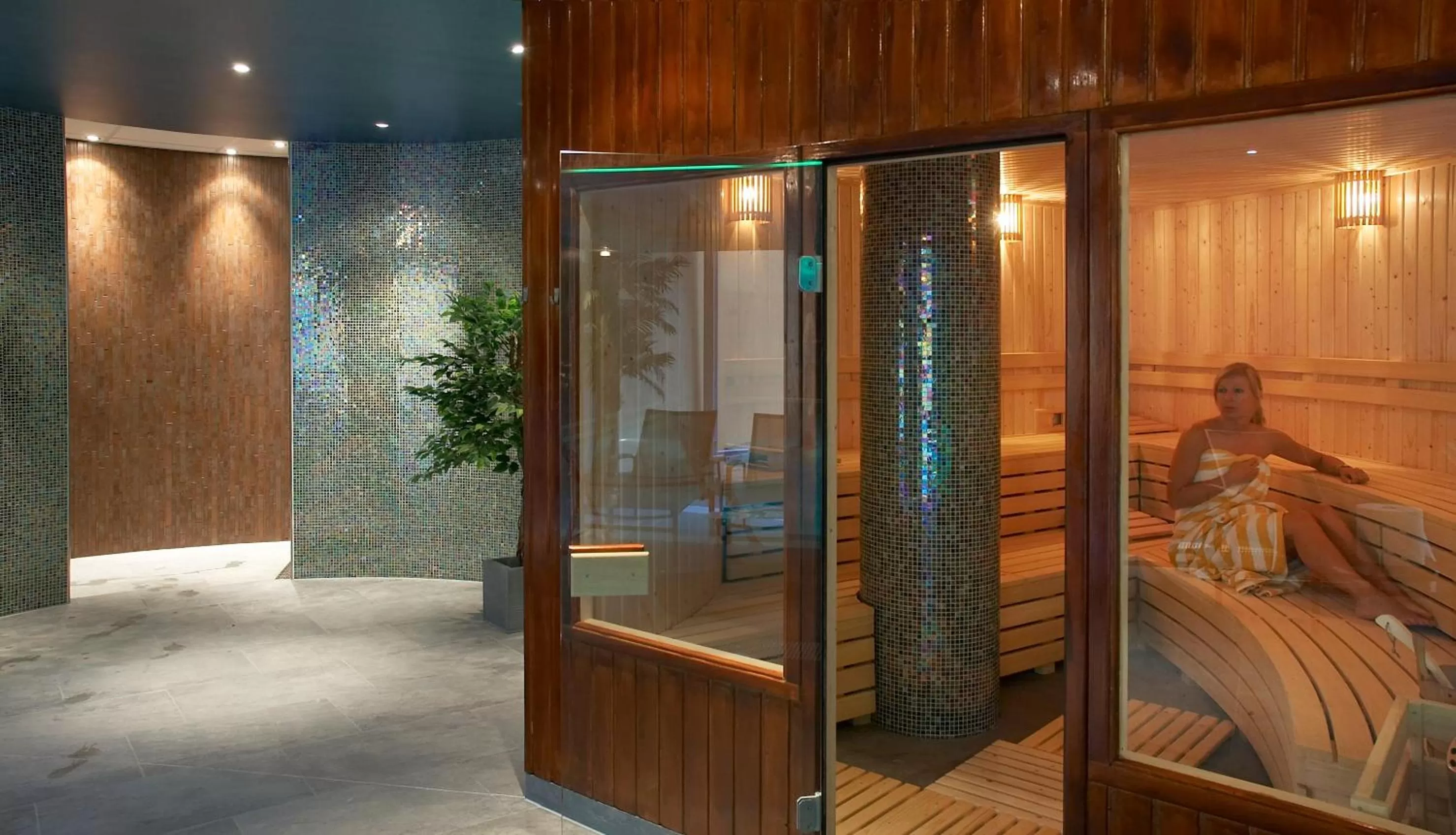 Spa and wellness centre/facilities in Hotel & Appartementen - De Zeven Heuvelen