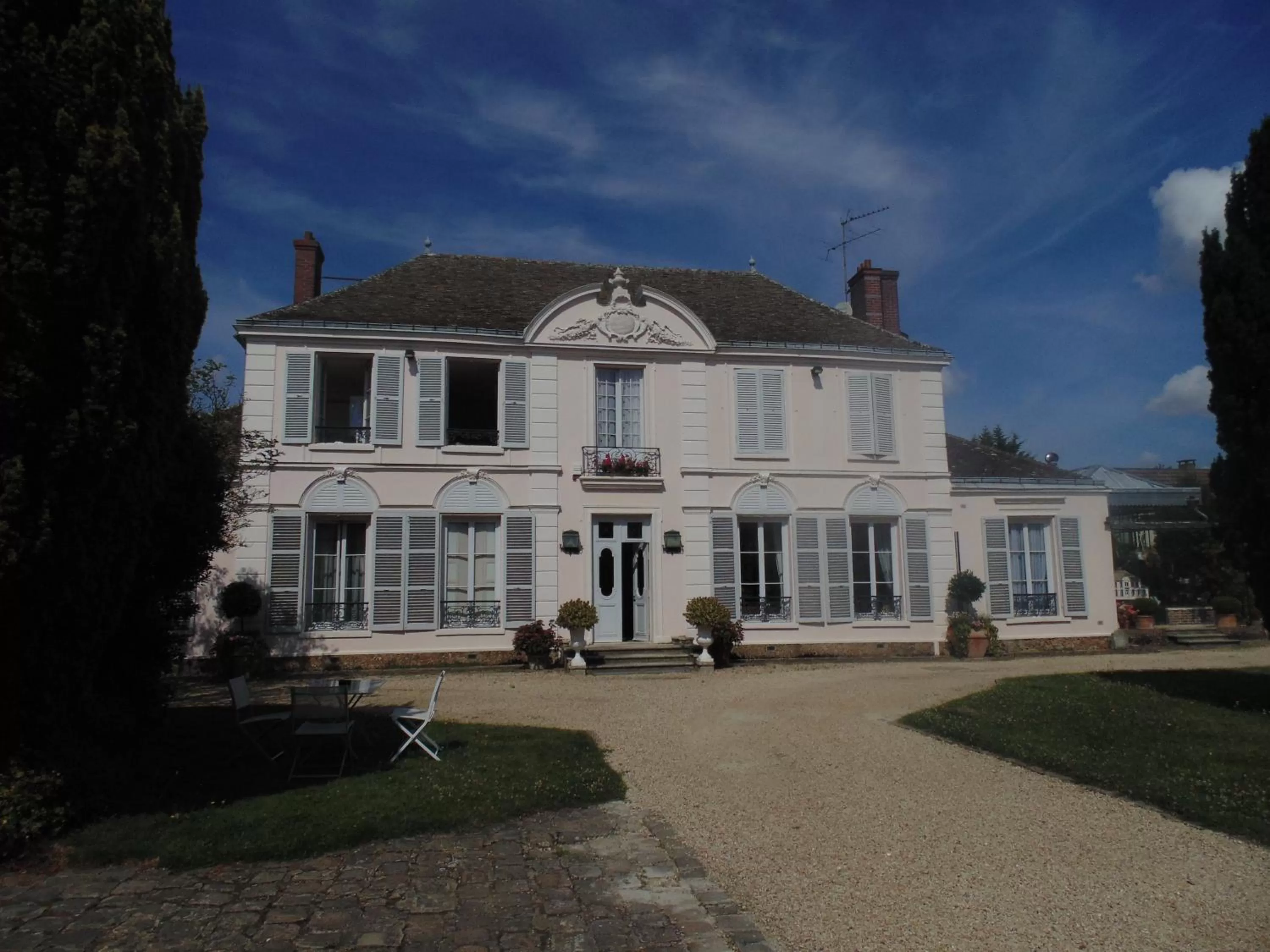 Property building in Clos Saint Nicolas