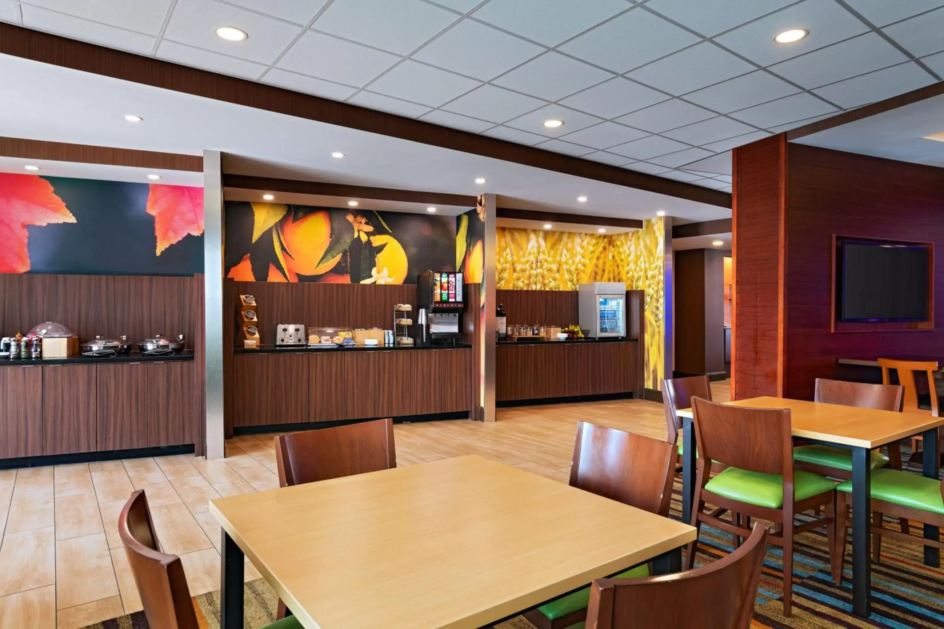 Restaurant/Places to Eat in Fairfield Inn & Suites Houston Richmond