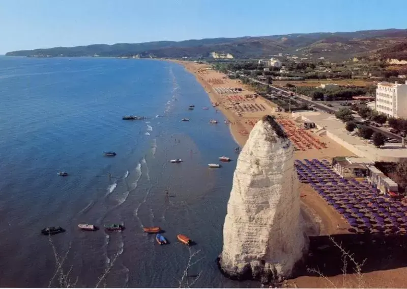 Bird's eye view, Bird's-eye View in B&B Palazzo Manfredi Vieste vista mare con Parcheggio