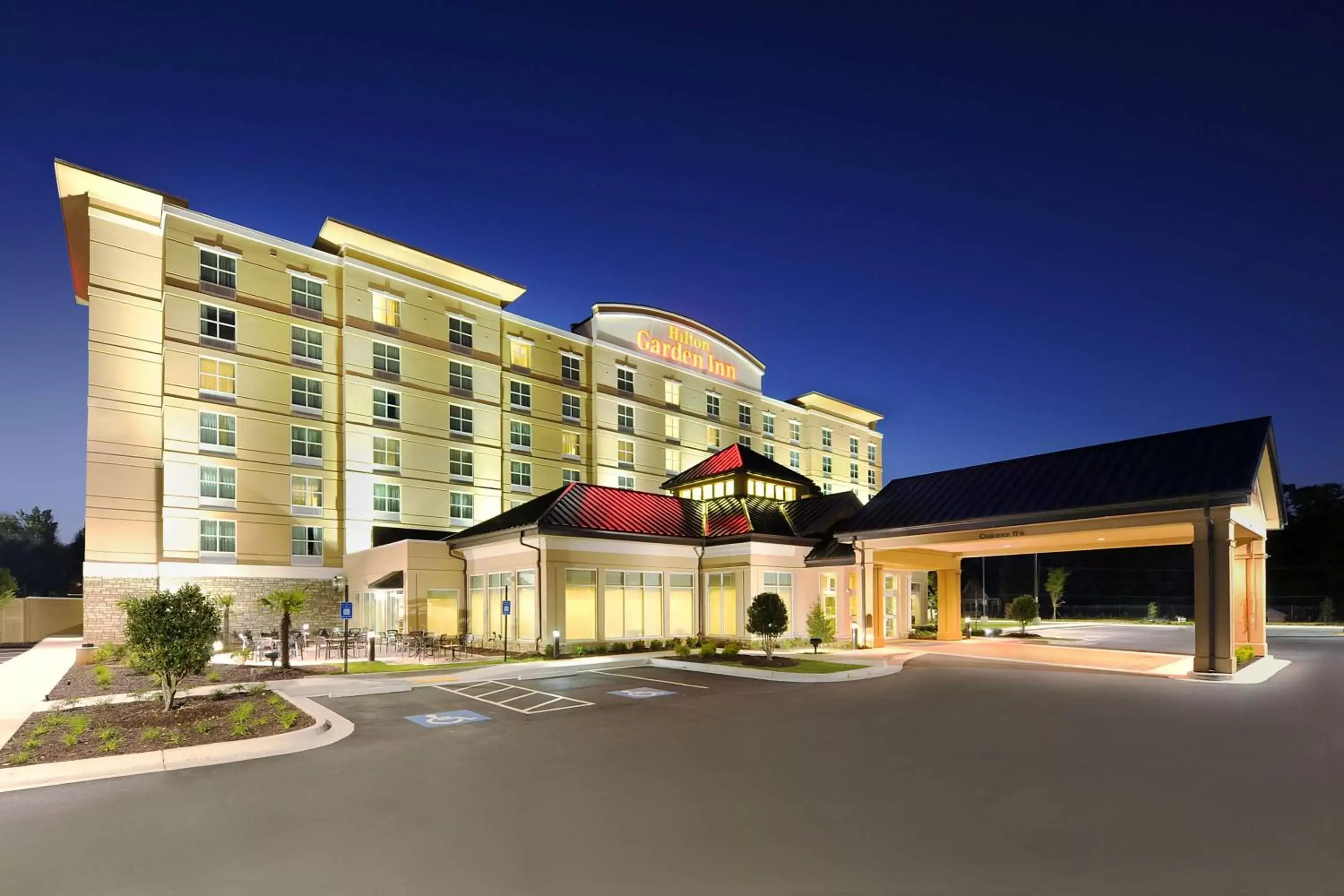 Property Building in Hilton Garden Inn Atlanta Airport North