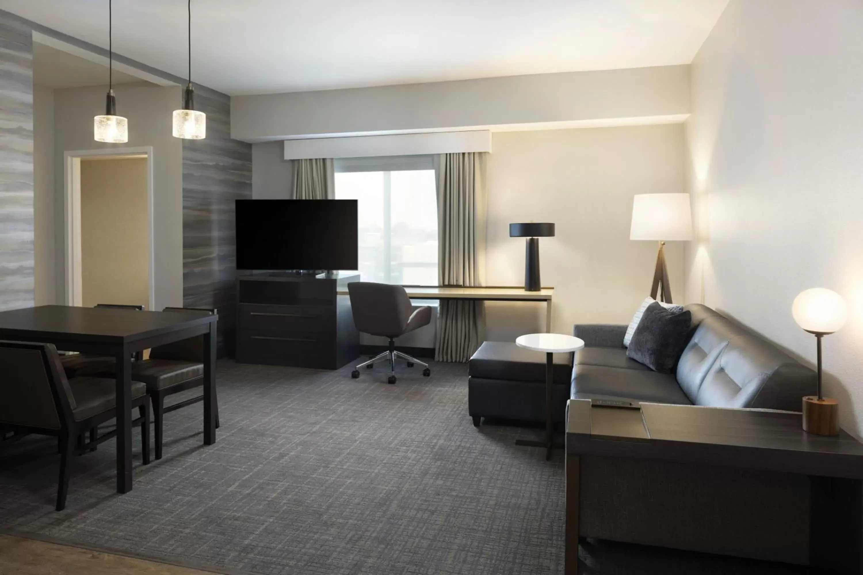 Photo of the whole room, Seating Area in Residence Inn by Marriott Jonesboro