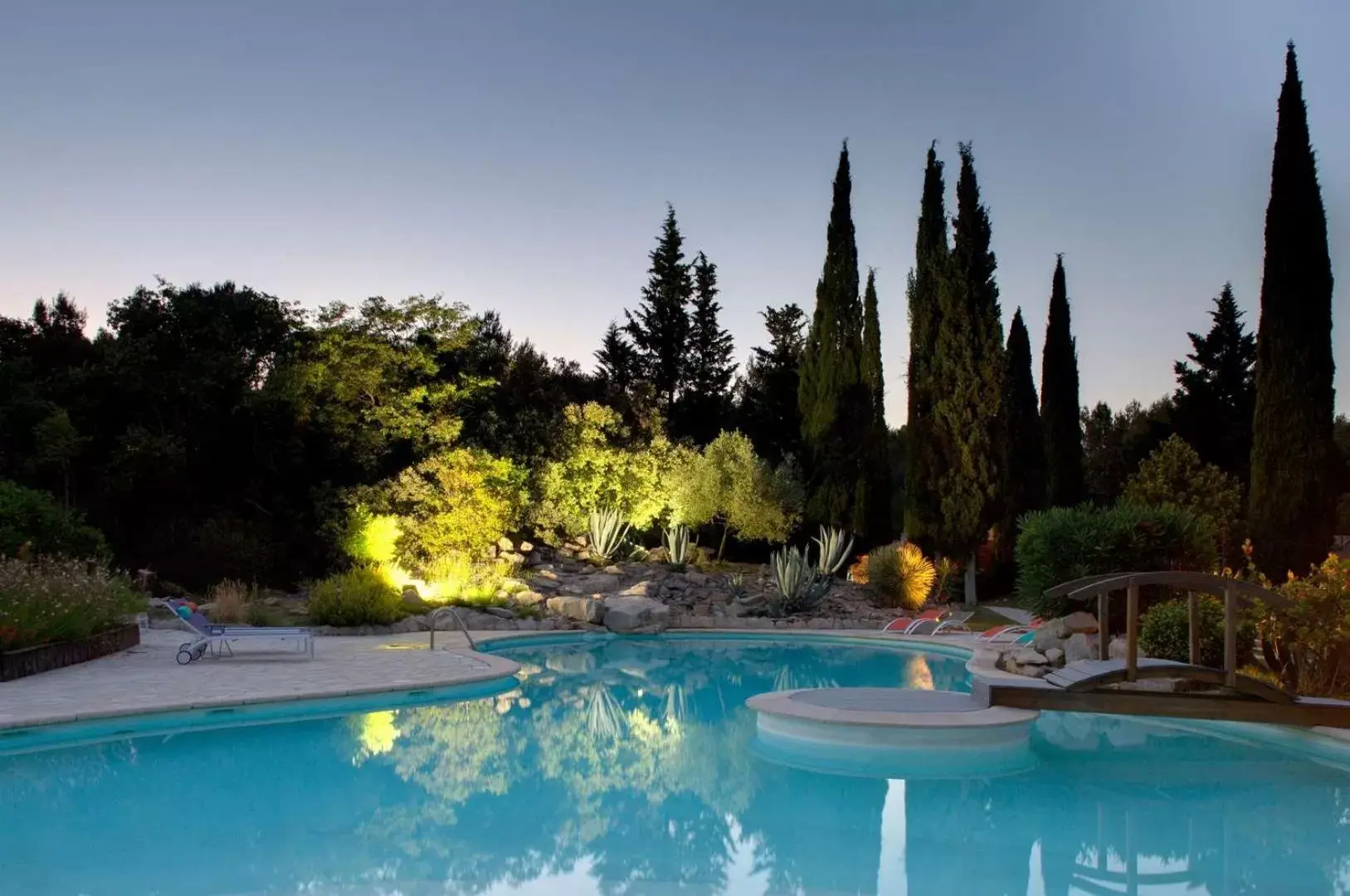 Swimming Pool in La Villa Vicha, The Originals Relais