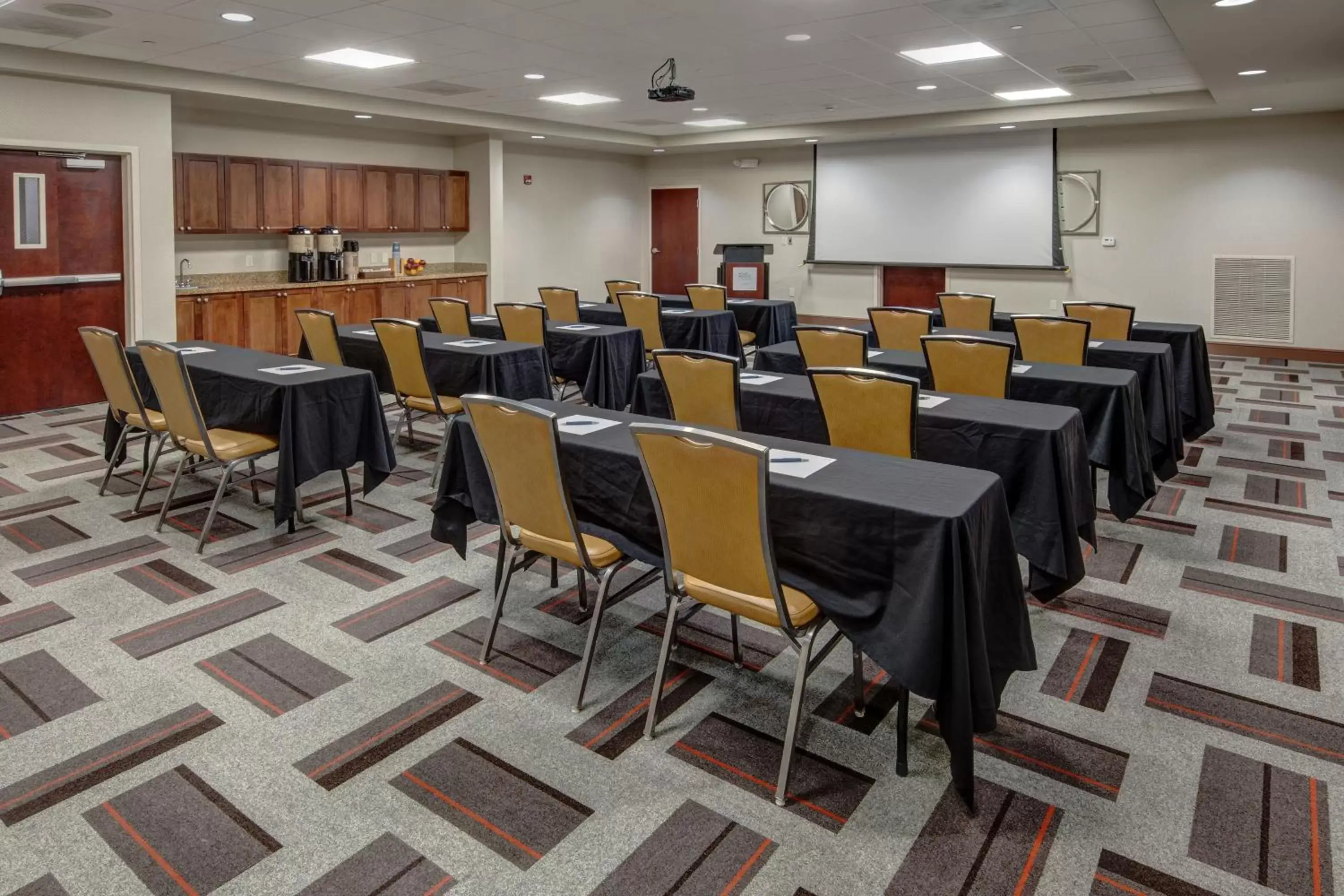 Meeting/conference room in Four Points Memphis Southwind
