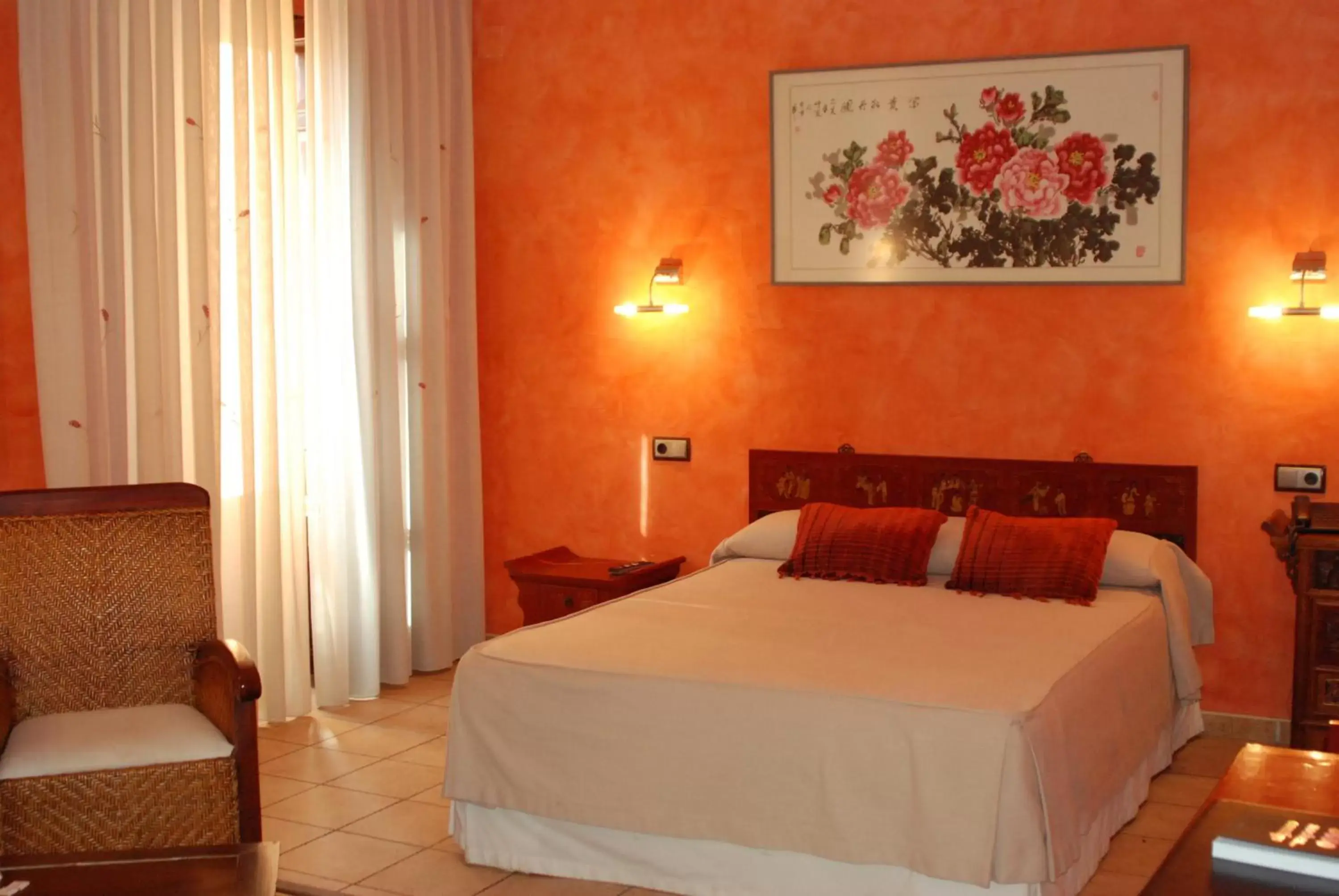 Photo of the whole room, Bed in L'Agora Hotel