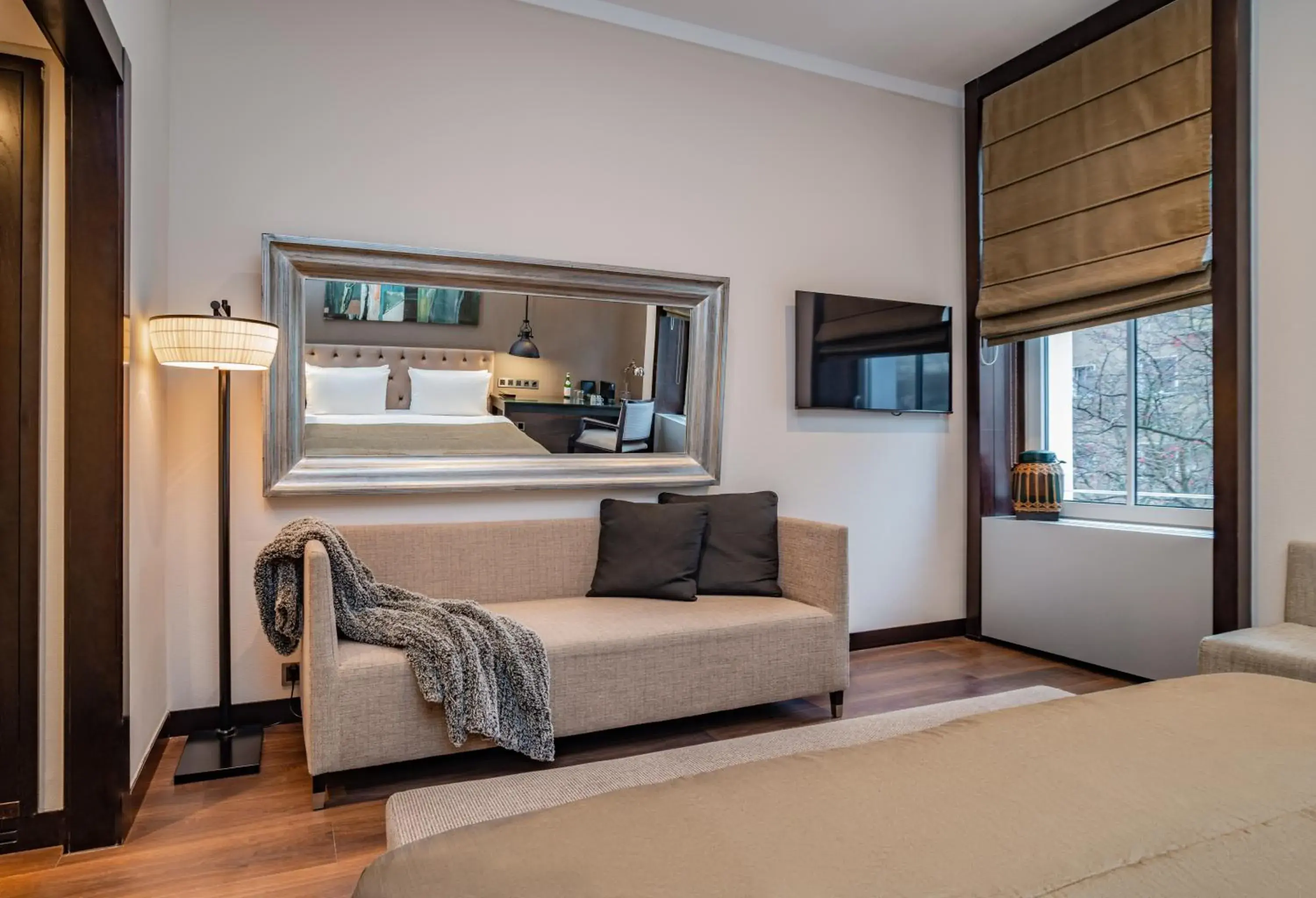 Bedroom, Seating Area in Quentin Design Hotel Berlin